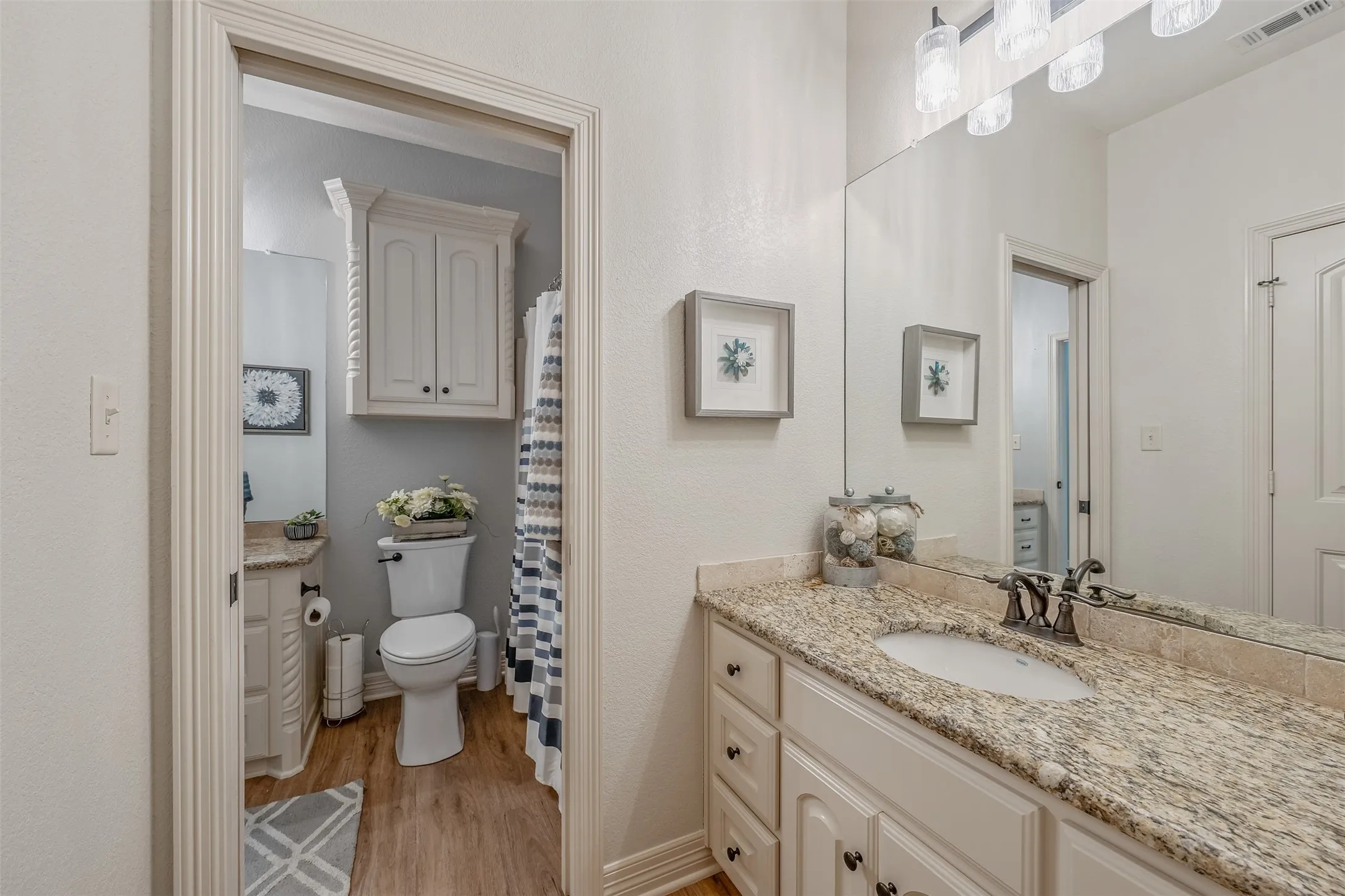 Single Family Residence For Sale in Smith County , 21327 Boone, Bullard, Texas 75757, 4 Bedroom, 2 Bathroom, 2 Garage spaces, 2,321 Sqft, built in 2014, mls#21373506, Real Estate Agent in Bullard, Homes For Sale in Smith county, Homes For Sale in Bullard, Realtor in Bullard Texas, Real Estate Brokerage Independent Realty Texas, Luminita Cordes Realtor