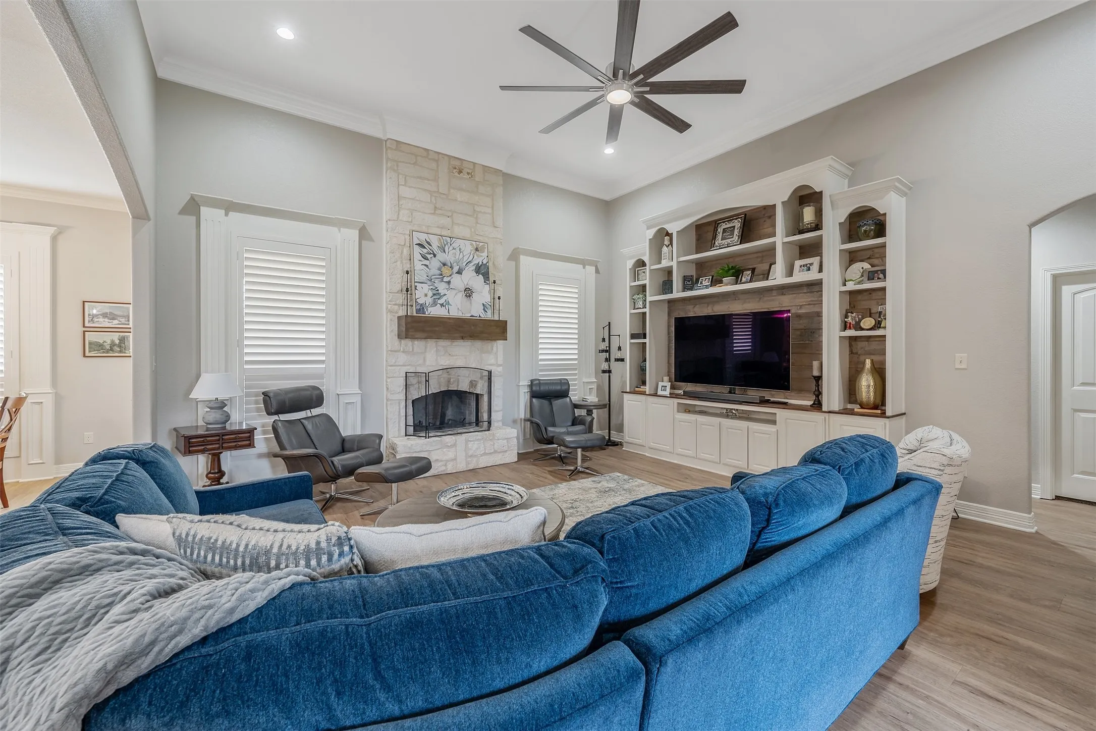 Single Family Residence For Sale in Smith County , 21327 Boone, Bullard, Texas 75757, 4 Bedroom, 2 Bathroom, 2 Garage spaces, 2,321 Sqft, built in 2014, mls#21373506, Real Estate Agent in Bullard, Homes For Sale in Smith county, Homes For Sale in Bullard, Realtor in Bullard Texas, Real Estate Brokerage Independent Realty Texas, Luminita Cordes Realtor