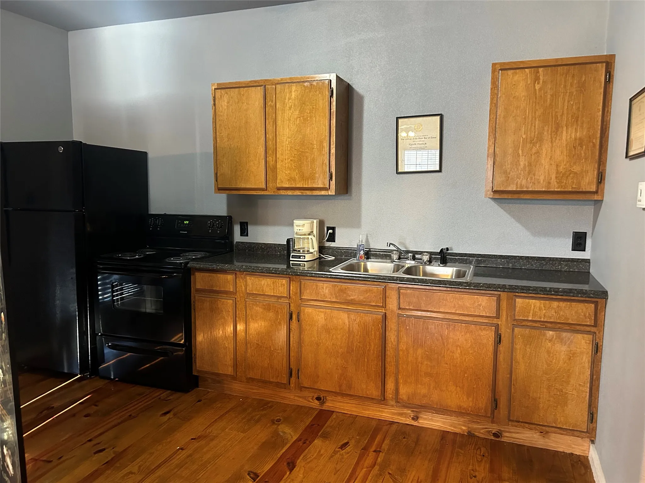 Single Family Residence For Sale in Hopkins County , 1004 Church Street, Sulphur Springs, Texas 75482, 1 Bedroom, 0, Garage spaces, 2,597 Sqft, built in 1940, mls#21371818, Real Estate Agent in Sulphur Springs, Homes For Sale in Hopkins county, Homes For Sale in Sulphur Springs, Realtor in Sulphur Springs Texas, Real Estate Brokerage Independent Realty Texas, Luminita Cordes Realtor