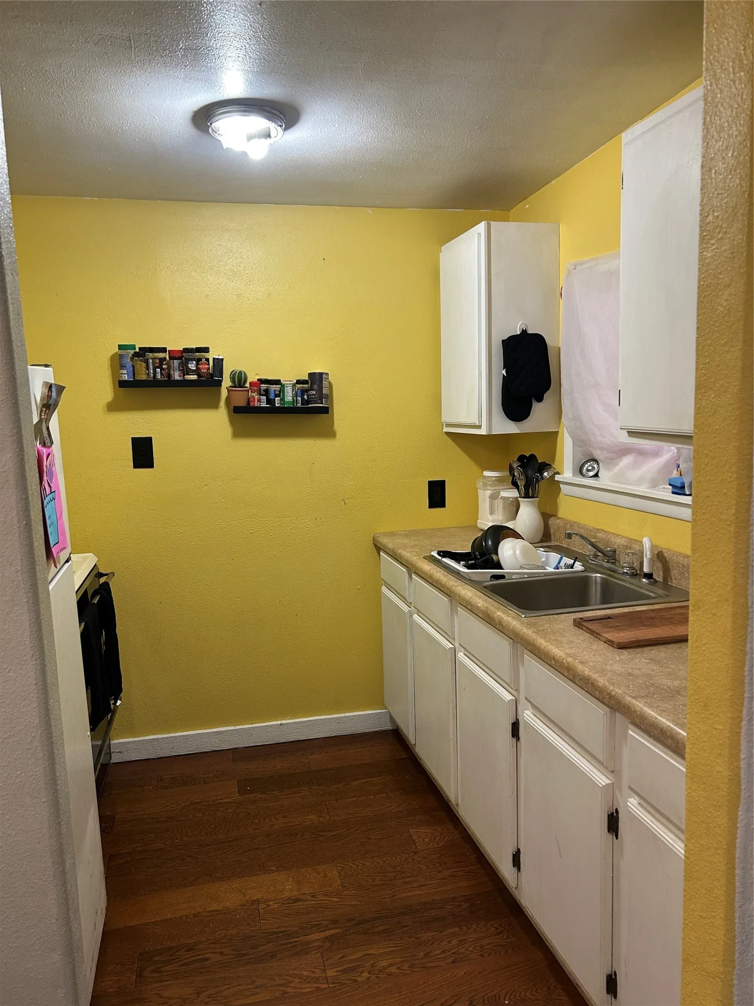 Unit 2 in the middle kitchen