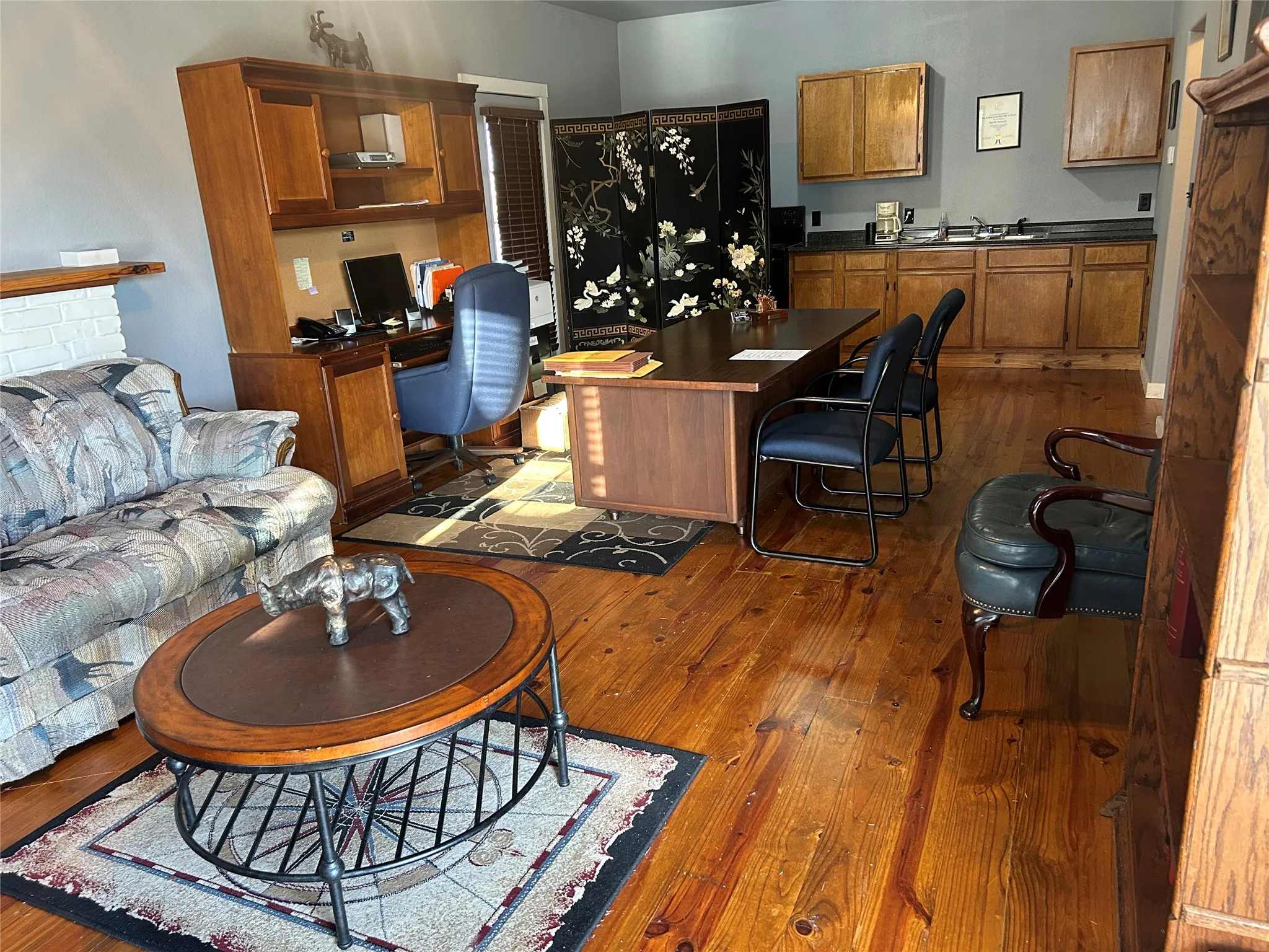 Single Family Residence For Sale in Hopkins County , 1004 Church Street, Sulphur Springs, Texas 75482, 1 Bedroom, 0, Garage spaces, 2,597 Sqft, built in 1940, mls#21371818, Real Estate Agent in Sulphur Springs, Homes For Sale in Hopkins county, Homes For Sale in Sulphur Springs, Realtor in Sulphur Springs Texas, Real Estate Brokerage Independent Realty Texas, Luminita Cordes Realtor