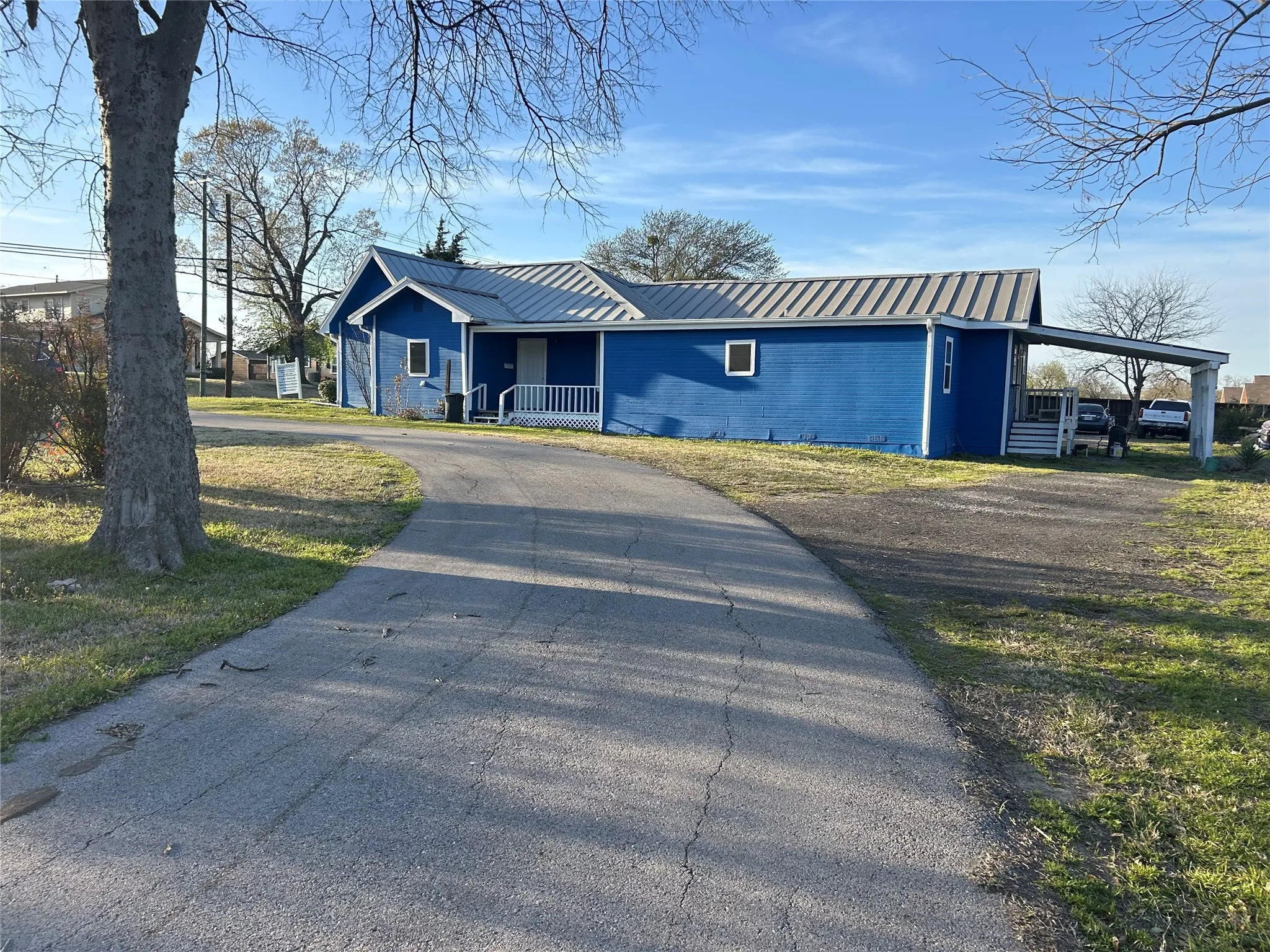 Single Family Residence For Sale in Hopkins County , 1004 Church Street, Sulphur Springs, Texas 75482, 1 Bedroom, 0, Garage spaces, 2,597 Sqft, built in 1940, mls#21371818, Real Estate Agent in Sulphur Springs, Homes For Sale in Hopkins county, Homes For Sale in Sulphur Springs, Realtor in Sulphur Springs Texas, Real Estate Brokerage Independent Realty Texas, Luminita Cordes Realtor