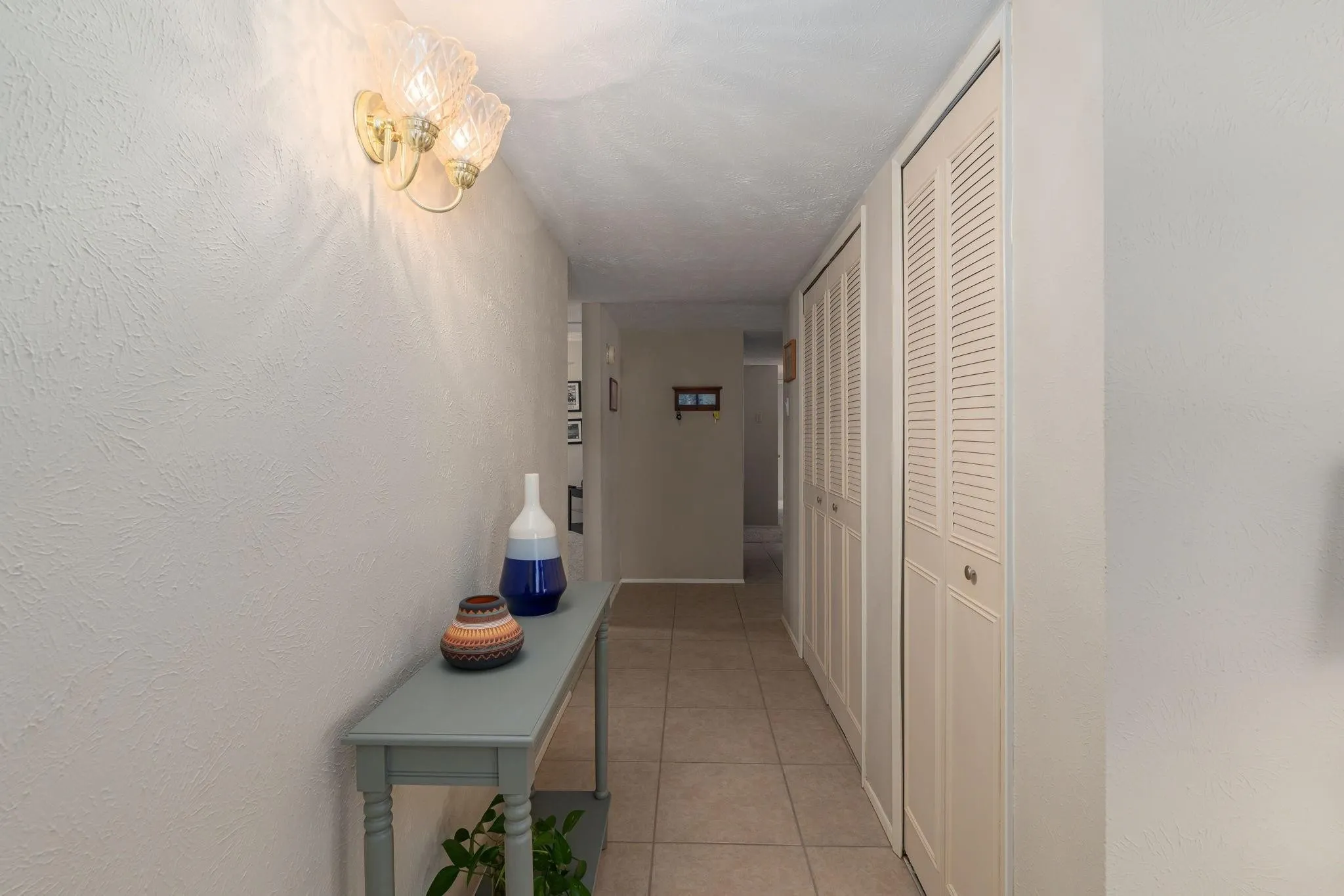 Single Family Residence For Rent in Collin County , 1201 Whitehall Drive, Plano, Texas 75023, 3 Bedroom, 2 Bathroom, 2 Garage spaces, 1,764 Sqft, built in 1974, mls#21372402, Real Estate Agent in Plano, Homes For Rent in Collin county, Homes For Rent in Plano, Realtor in Plano Texas, Real Estate Brokerage Independent Realty Texas, Luminita Cordes Realtor