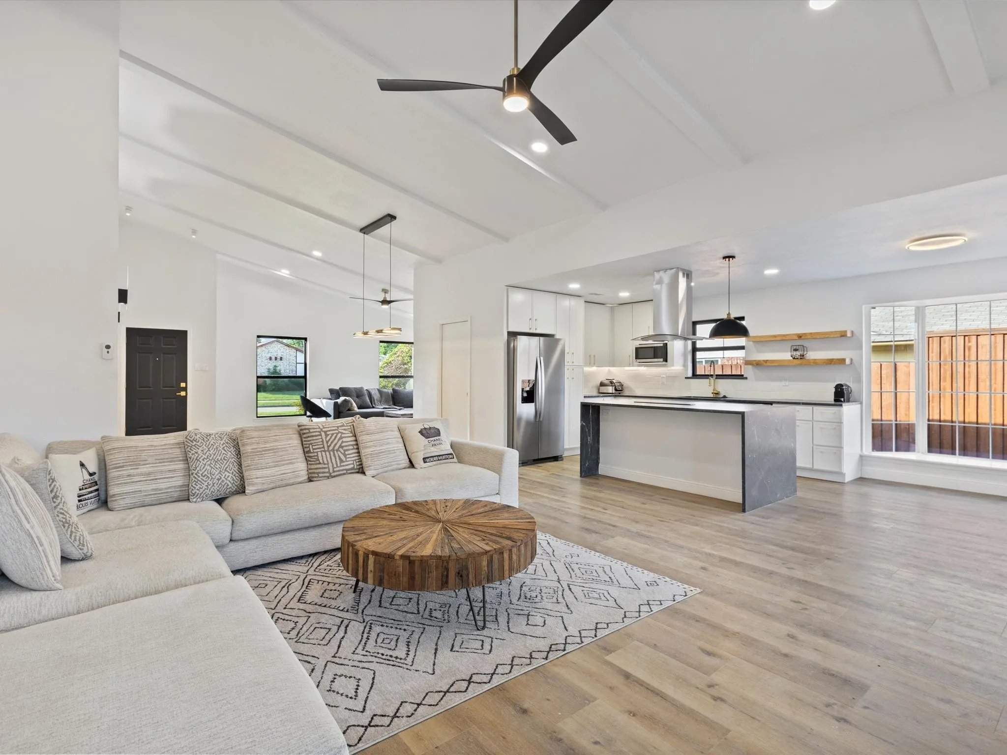 Single Family Residence For Rent in Collin County , 3404 Newkirk Drive, Plano, Texas 75075, 4 Bedroom, 2 Bathroom, 2 Garage spaces, 2,052 Sqft, built in 1974, mls#21373531, Real Estate Agent in Plano, Homes For Rent in Collin county, Homes For Rent in Plano, Realtor in Plano Texas, Real Estate Brokerage Independent Realty Texas, Luminita Cordes Realtor