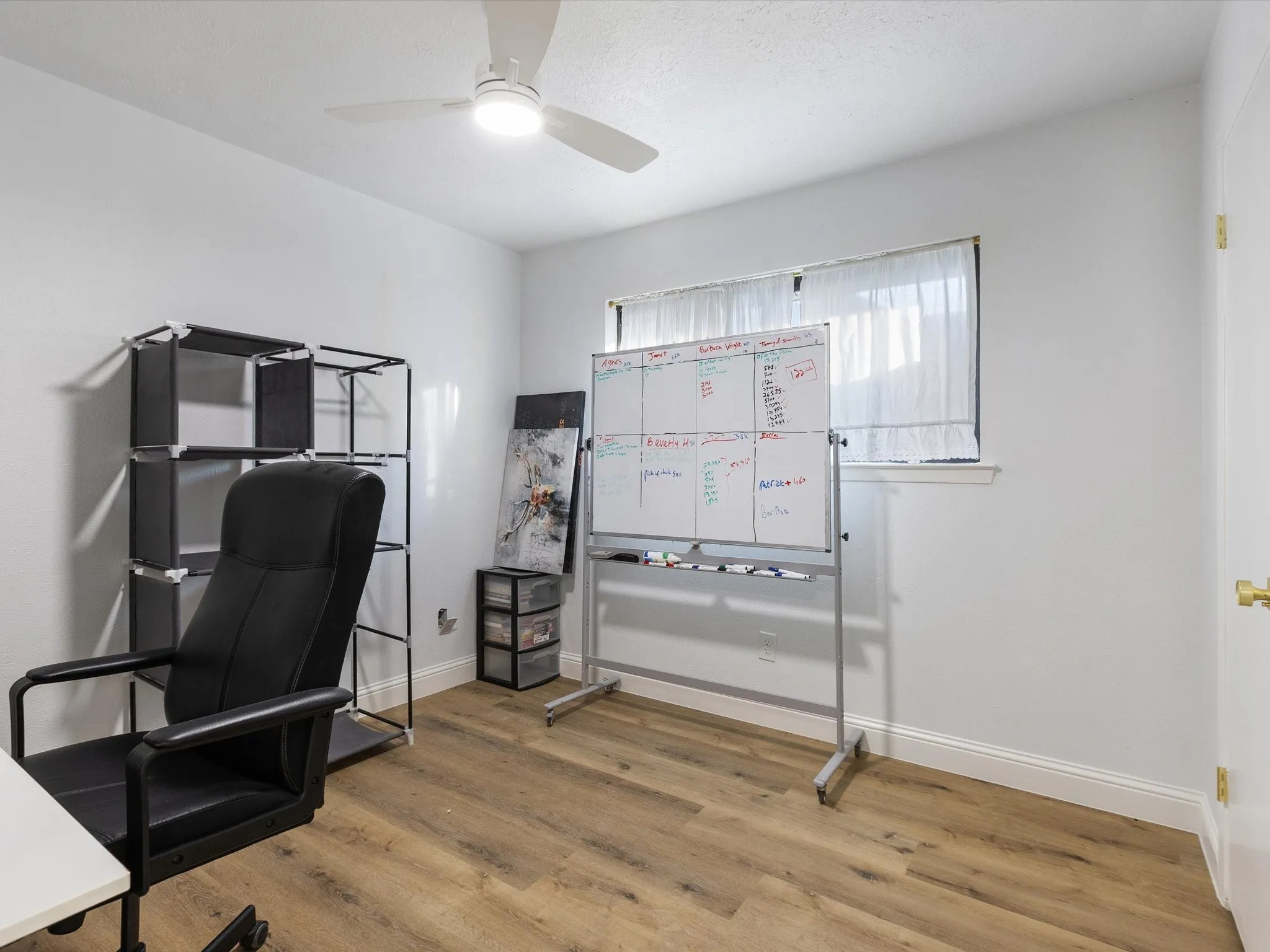 Single Family Residence For Rent in Collin County , 3404 Newkirk Drive, Plano, Texas 75075, 4 Bedroom, 2 Bathroom, 2 Garage spaces, 2,052 Sqft, built in 1974, mls#21373531, Real Estate Agent in Plano, Homes For Rent in Collin county, Homes For Rent in Plano, Realtor in Plano Texas, Real Estate Brokerage Independent Realty Texas, Luminita Cordes Realtor