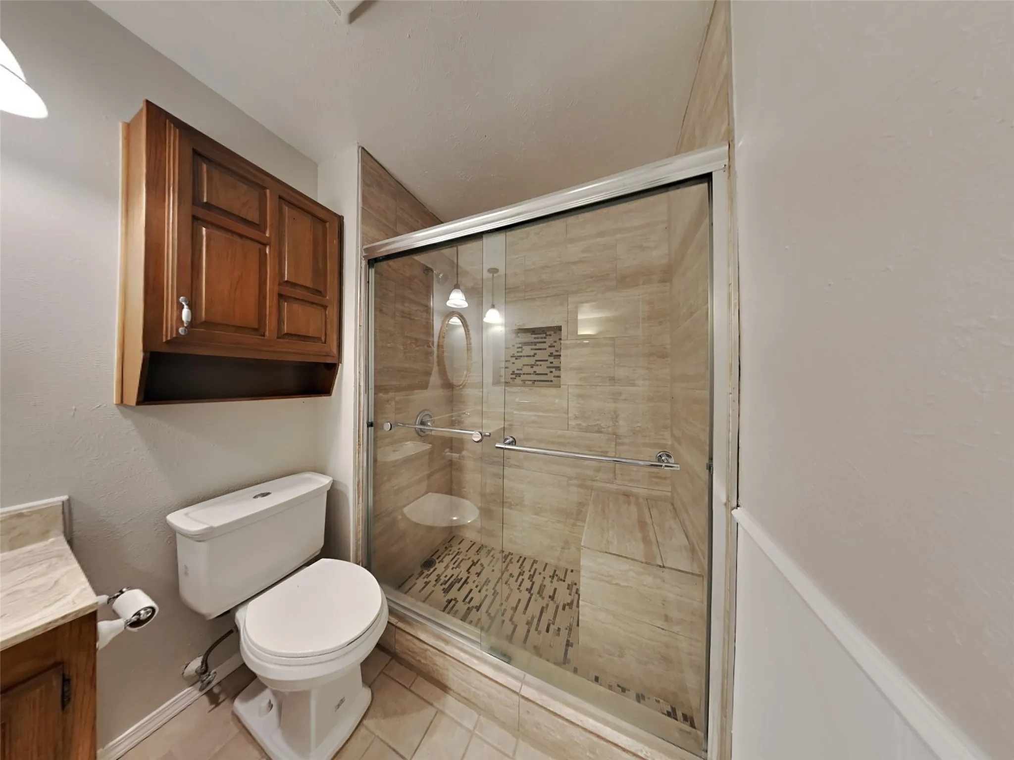 Single Family Residence For Rent in Denton County , 2112 Victoria Road, Carrollton, Texas 75007, 4 Bedroom, 2 Bathroom, 1 Garage spaces, 2,017 Sqft, built in 1979, mls#21373537, Real Estate Agent in Carrollton, Homes For Rent in Denton county, Homes For Rent in Carrollton, Realtor in Carrollton Texas, Real Estate Brokerage Independent Realty Texas, Luminita Cordes Realtor
