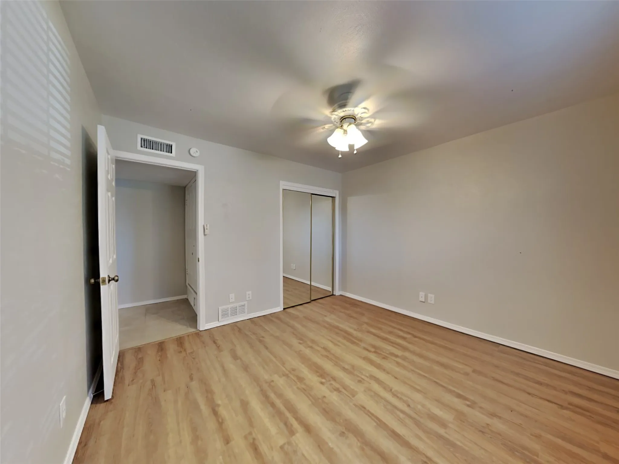 Single Family Residence For Rent in Denton County , 2112 Victoria Road, Carrollton, Texas 75007, 4 Bedroom, 2 Bathroom, 1 Garage spaces, 2,017 Sqft, built in 1979, mls#21373537, Real Estate Agent in Carrollton, Homes For Rent in Denton county, Homes For Rent in Carrollton, Realtor in Carrollton Texas, Real Estate Brokerage Independent Realty Texas, Luminita Cordes Realtor
