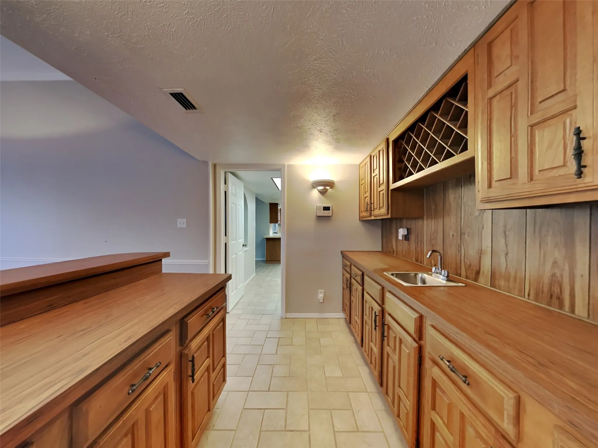 Single Family Residence For Rent in Denton County , 2112 Victoria Road, Carrollton, Texas 75007, 4 Bedroom, 2 Bathroom, 1 Garage spaces, 2,017 Sqft, built in 1979, mls#21373537, Real Estate Agent in Carrollton, Homes For Rent in Denton county, Homes For Rent in Carrollton, Realtor in Carrollton Texas, Real Estate Brokerage Independent Realty Texas, Luminita Cordes Realtor
