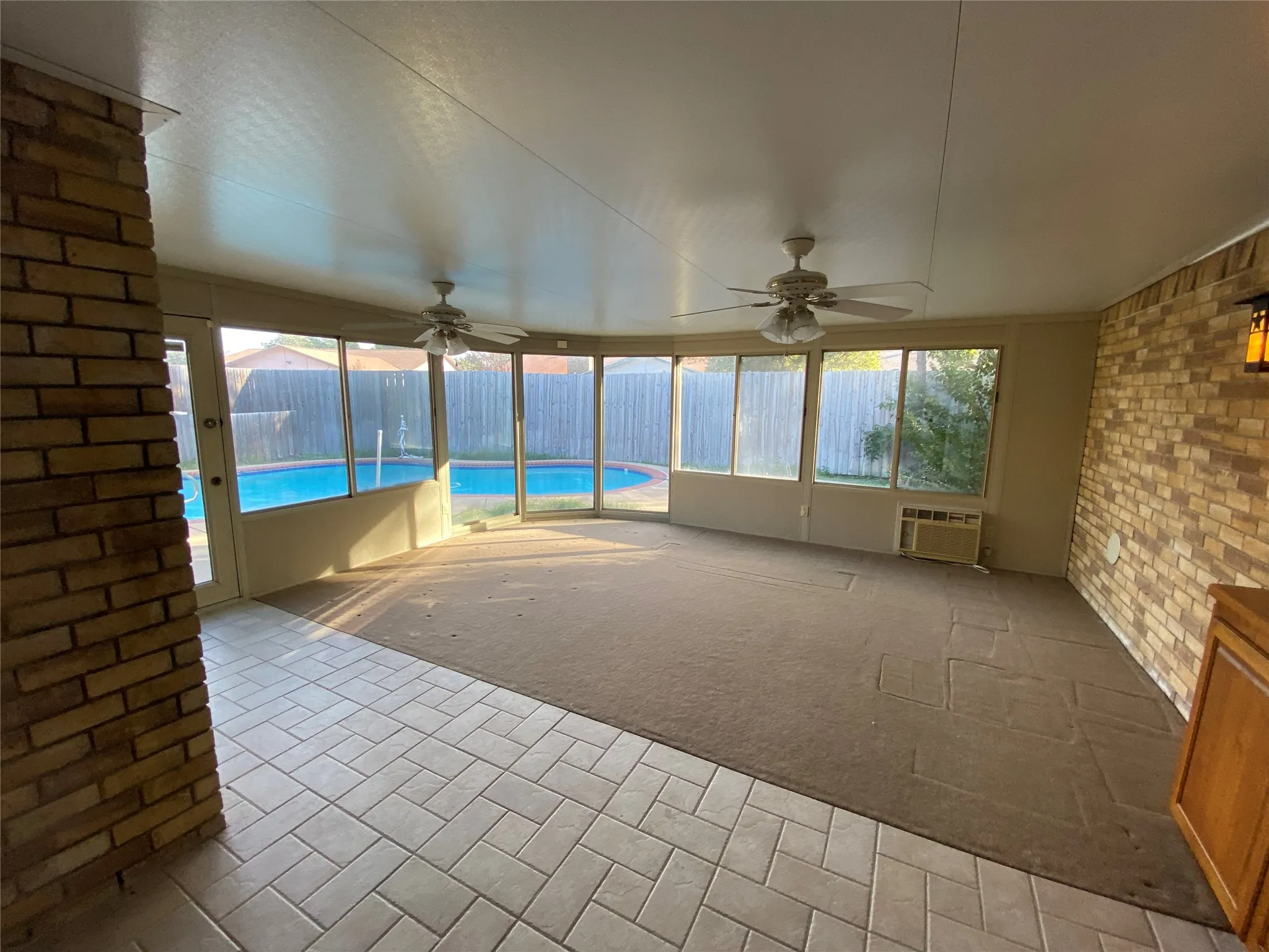 Single Family Residence For Rent in Denton County , 2112 Victoria Road, Carrollton, Texas 75007, 4 Bedroom, 2 Bathroom, 1 Garage spaces, 2,017 Sqft, built in 1979, mls#21373537, Real Estate Agent in Carrollton, Homes For Rent in Denton county, Homes For Rent in Carrollton, Realtor in Carrollton Texas, Real Estate Brokerage Independent Realty Texas, Luminita Cordes Realtor