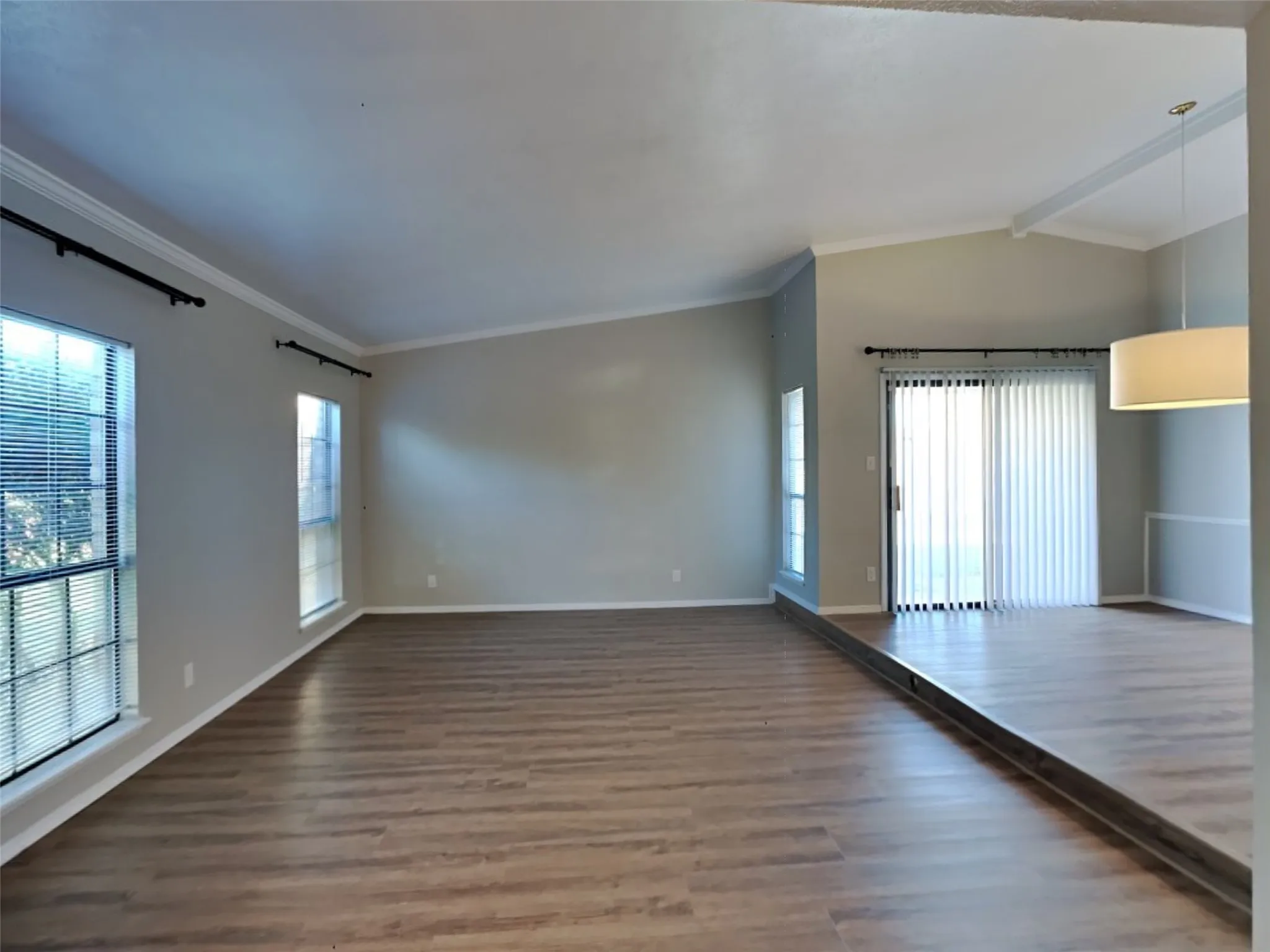 Single Family Residence For Rent in Denton County , 2112 Victoria Road, Carrollton, Texas 75007, 4 Bedroom, 2 Bathroom, 1 Garage spaces, 2,017 Sqft, built in 1979, mls#21373537, Real Estate Agent in Carrollton, Homes For Rent in Denton county, Homes For Rent in Carrollton, Realtor in Carrollton Texas, Real Estate Brokerage Independent Realty Texas, Luminita Cordes Realtor
