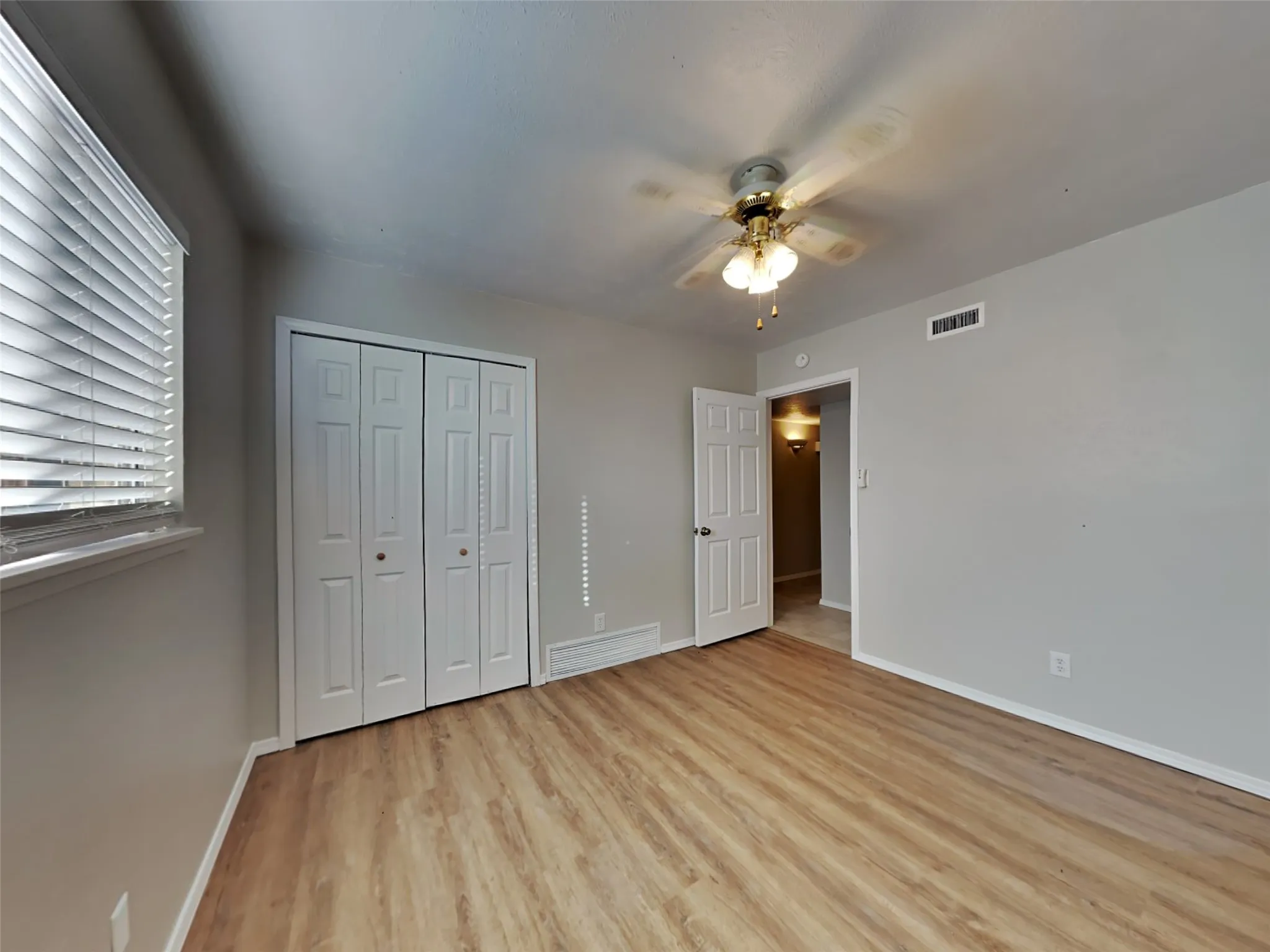 Single Family Residence For Rent in Denton County , 2112 Victoria Road, Carrollton, Texas 75007, 4 Bedroom, 2 Bathroom, 1 Garage spaces, 2,017 Sqft, built in 1979, mls#21373537, Real Estate Agent in Carrollton, Homes For Rent in Denton county, Homes For Rent in Carrollton, Realtor in Carrollton Texas, Real Estate Brokerage Independent Realty Texas, Luminita Cordes Realtor