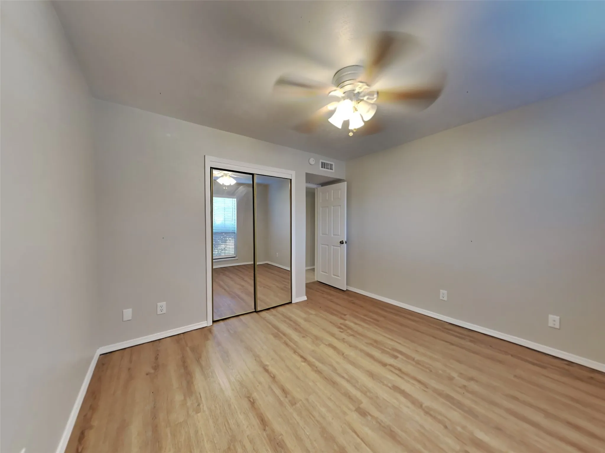 Single Family Residence For Rent in Denton County , 2112 Victoria Road, Carrollton, Texas 75007, 4 Bedroom, 2 Bathroom, 1 Garage spaces, 2,017 Sqft, built in 1979, mls#21373537, Real Estate Agent in Carrollton, Homes For Rent in Denton county, Homes For Rent in Carrollton, Realtor in Carrollton Texas, Real Estate Brokerage Independent Realty Texas, Luminita Cordes Realtor