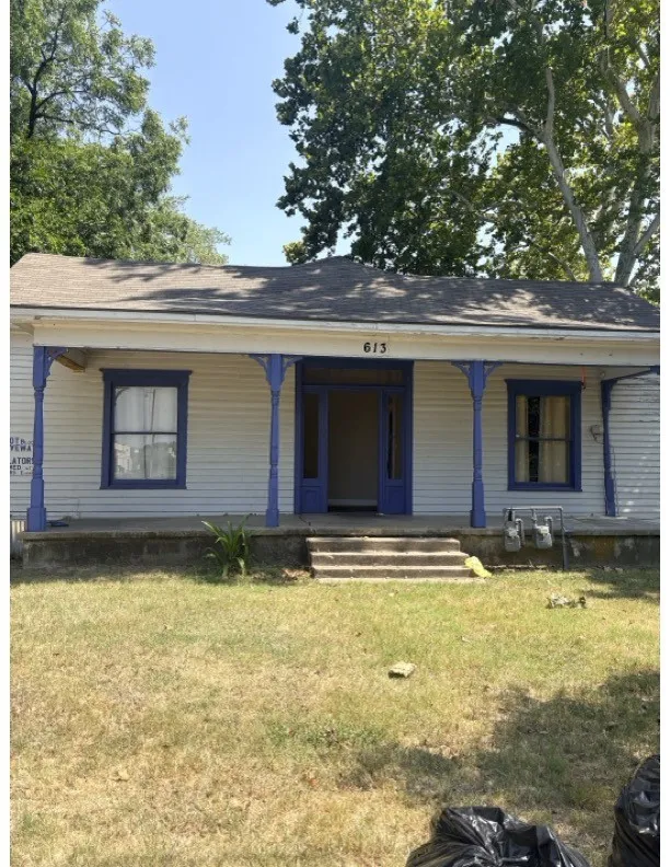 Single Family Residence For Sale in Navarro County , 613 W 9th Avenue A and B, Corsicana, Texas 75110, 2 Bedroom, 2 Bathroom, Garage spaces, 2,224 Sqft, built in 1930, mls#21373540, Real Estate Agent in Corsicana, Homes For Sale in Navarro county, Homes For Sale in Corsicana, Realtor in Corsicana Texas, Real Estate Brokerage Independent Realty Texas, Luminita Cordes Realtor