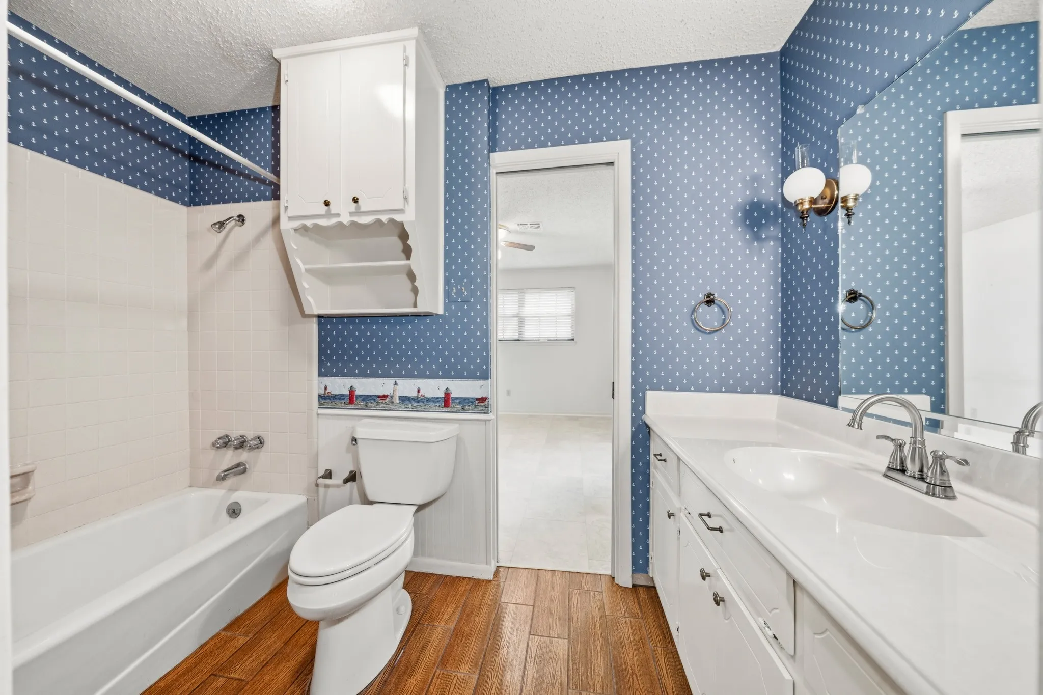 Single Family Residence For Sale in Mc Lennan County , 8565 Briargrove Drive, Woodway, Texas 76712, 3 Bedroom, 2 Bathroom, 2 Garage spaces, 1,891 Sqft, built in 1979, mls#21371585, Real Estate Agent in Woodway, Homes For Sale in Mc Lennan county, Homes For Sale in Woodway, Realtor in Woodway Texas, Real Estate Brokerage Independent Realty Texas, Luminita Cordes Realtor