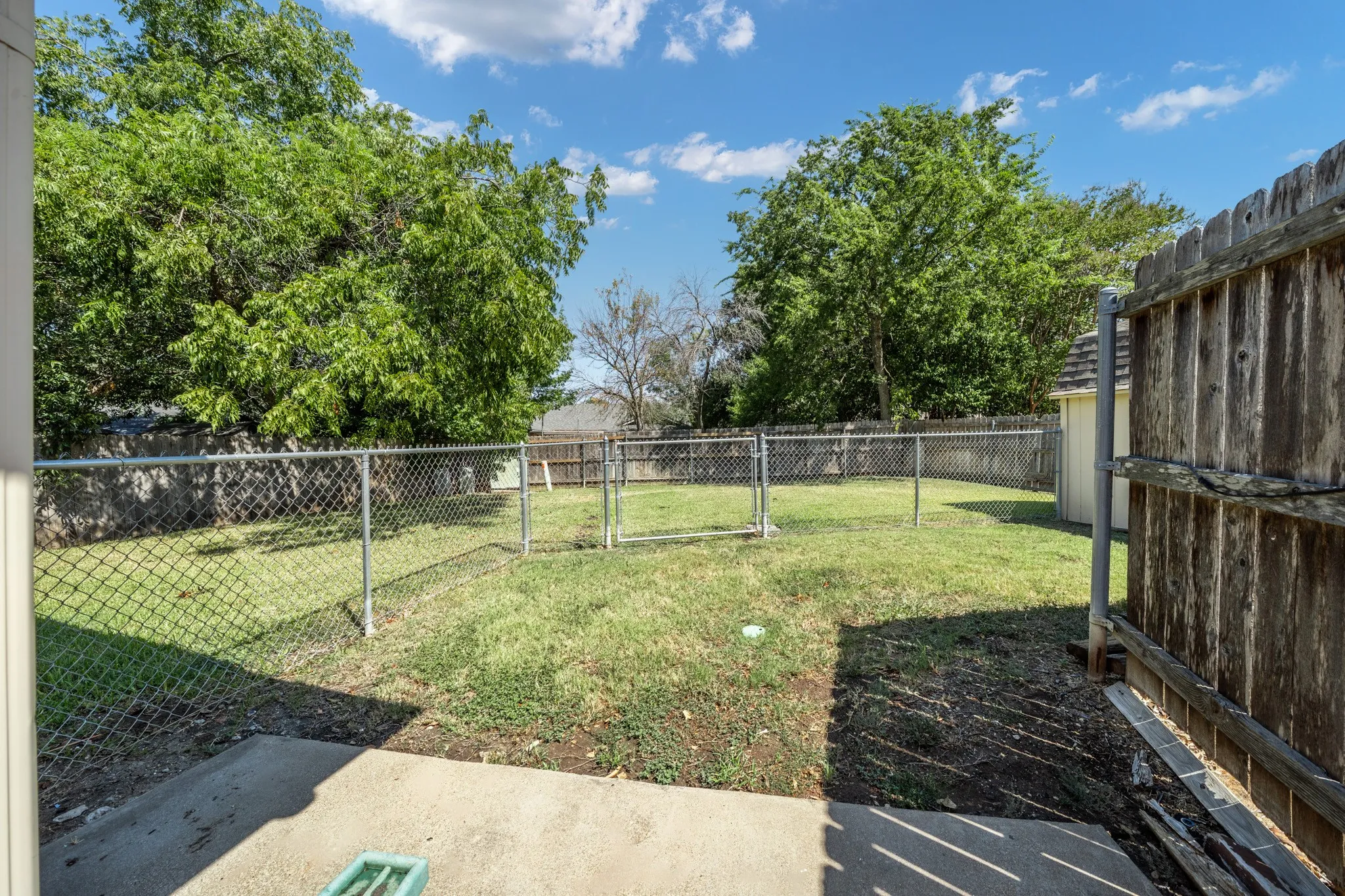 Single Family Residence For Sale in Mc Lennan County , 8565 Briargrove Drive, Woodway, Texas 76712, 3 Bedroom, 2 Bathroom, 2 Garage spaces, 1,891 Sqft, built in 1979, mls#21371585, Real Estate Agent in Woodway, Homes For Sale in Mc Lennan county, Homes For Sale in Woodway, Realtor in Woodway Texas, Real Estate Brokerage Independent Realty Texas, Luminita Cordes Realtor