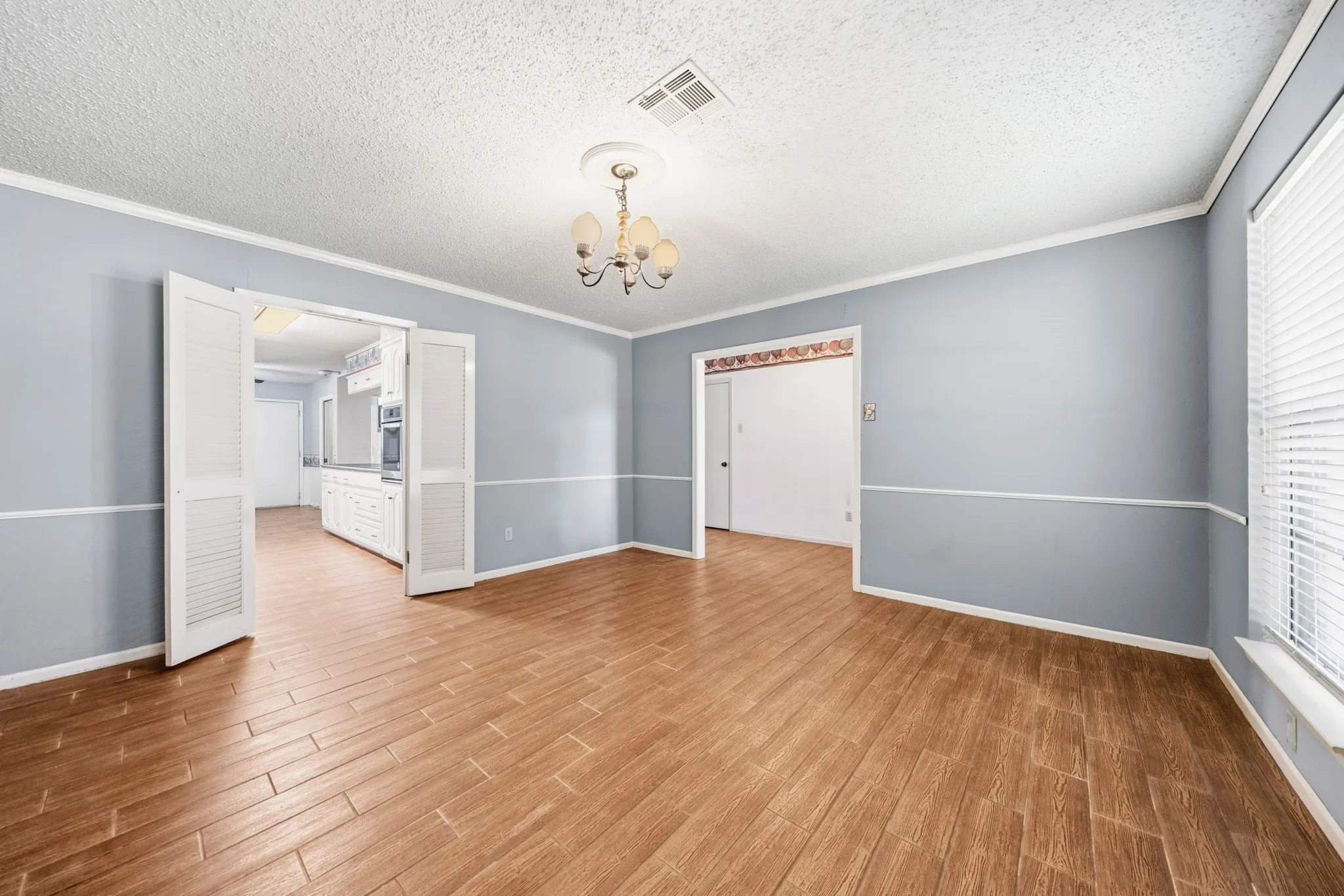 Single Family Residence For Sale in Mc Lennan County , 8565 Briargrove Drive, Woodway, Texas 76712, 3 Bedroom, 2 Bathroom, 2 Garage spaces, 1,891 Sqft, built in 1979, mls#21371585, Real Estate Agent in Woodway, Homes For Sale in Mc Lennan county, Homes For Sale in Woodway, Realtor in Woodway Texas, Real Estate Brokerage Independent Realty Texas, Luminita Cordes Realtor