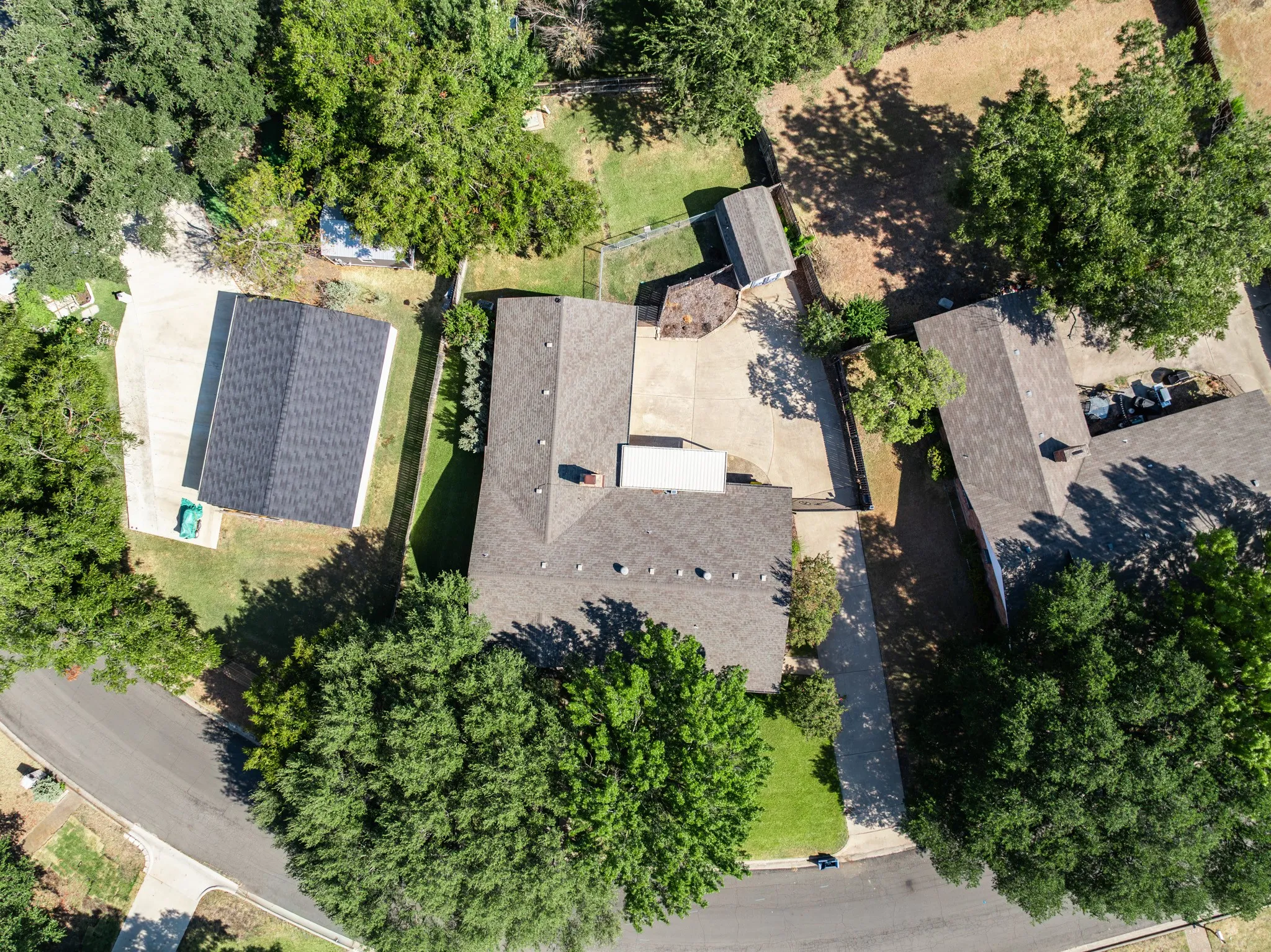Single Family Residence For Sale in Mc Lennan County , 8565 Briargrove Drive, Woodway, Texas 76712, 3 Bedroom, 2 Bathroom, 2 Garage spaces, 1,891 Sqft, built in 1979, mls#21371585, Real Estate Agent in Woodway, Homes For Sale in Mc Lennan county, Homes For Sale in Woodway, Realtor in Woodway Texas, Real Estate Brokerage Independent Realty Texas, Luminita Cordes Realtor