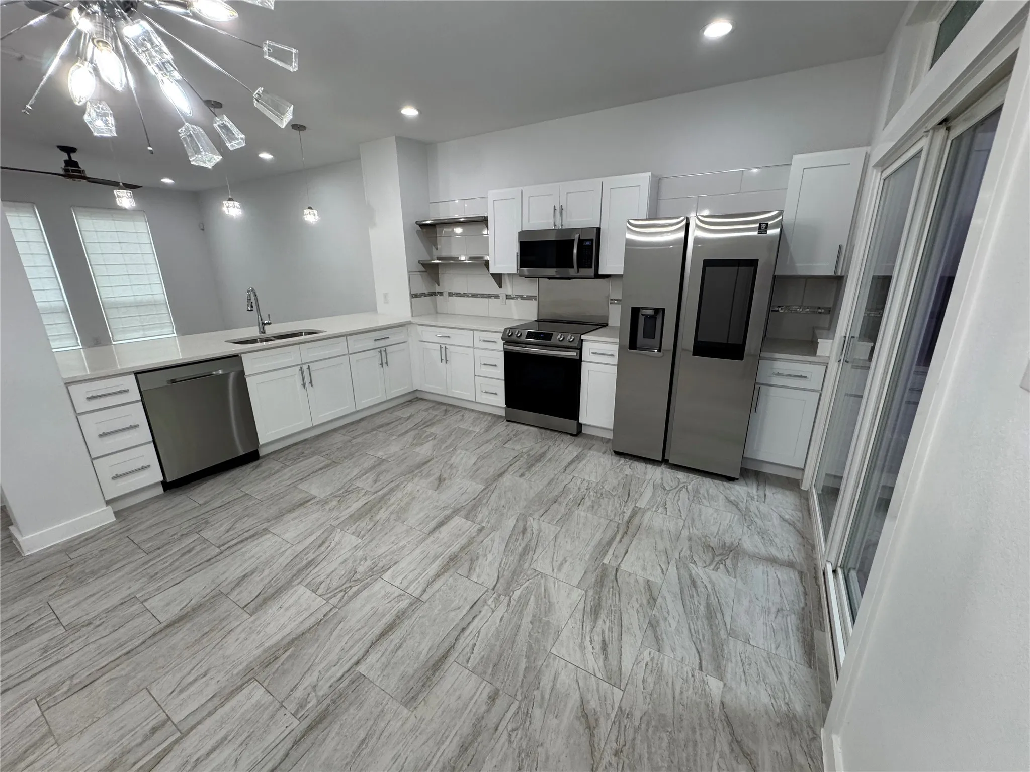 Townhouse For Rent in Ellis County , 1625 Cleaver Street, Waxahachie, Texas 75165, 3 Bedroom, 3 Bathroom, 1 Garage spaces, 1,610 Sqft, built in 2023, mls#21373544, Real Estate Agent in Waxahachie, Homes For Rent in Ellis county, Homes For Rent in Waxahachie, Realtor in Waxahachie Texas, Real Estate Brokerage Independent Realty Texas, Luminita Cordes Realtor