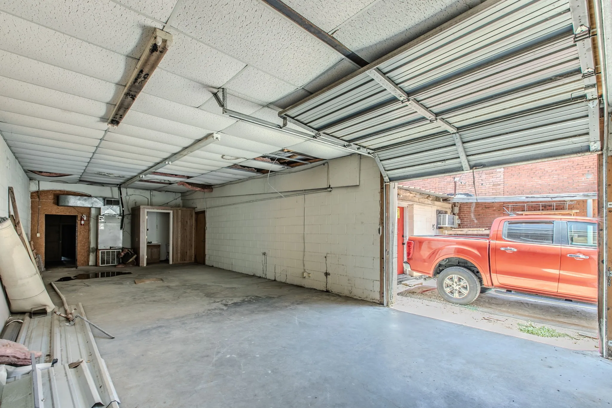 Retail For Sale in Mc Lennan County , 221 S Main Street, Mc Gregor, Texas 76657, 0, 0, Garage spaces, 0 Sqft, built in 1905, mls#21373550, Real Estate Agent in Mc Gregor, Homes For Sale in Mc Lennan county, Homes For Sale in Mc Gregor, Realtor in Mc Gregor Texas, Real Estate Brokerage Independent Realty Texas, Luminita Cordes Realtor