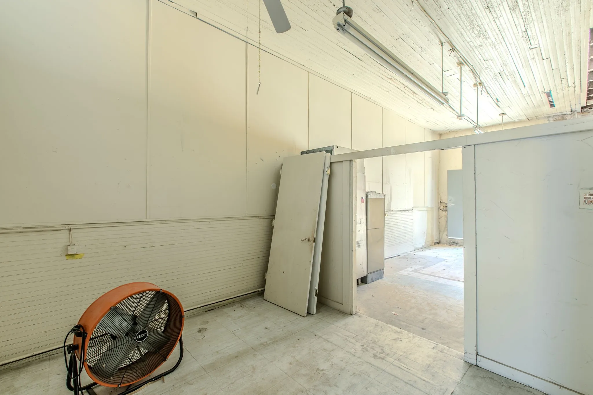 Retail For Sale in Mc Lennan County , 221 S Main Street, Mc Gregor, Texas 76657, 0, 0, Garage spaces, 0 Sqft, built in 1905, mls#21373550, Real Estate Agent in Mc Gregor, Homes For Sale in Mc Lennan county, Homes For Sale in Mc Gregor, Realtor in Mc Gregor Texas, Real Estate Brokerage Independent Realty Texas, Luminita Cordes Realtor