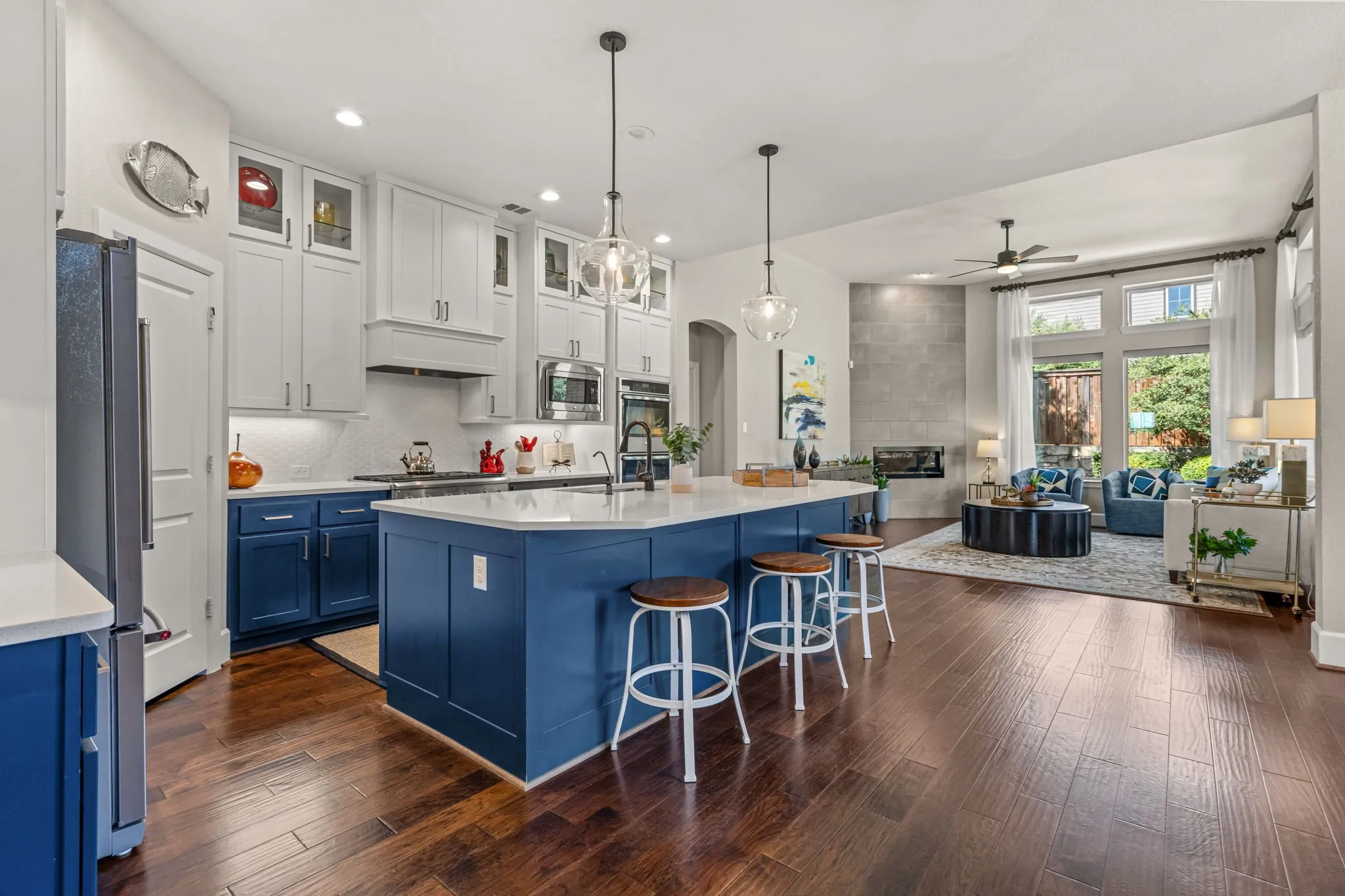 Single Family Residence For Sale in Parker County , 13713 Green Hook Road, Fort Worth, Texas 76008, 4 Bedroom, 3 Bathroom, 2 Garage spaces, 3,250 Sqft, built in 2017, mls#21371956, Real Estate Agent in Fort Worth, Homes For Sale in Parker county, Homes For Sale in Fort Worth, Realtor in Fort Worth Texas, Real Estate Brokerage Independent Realty Texas, Luminita Cordes Realtor