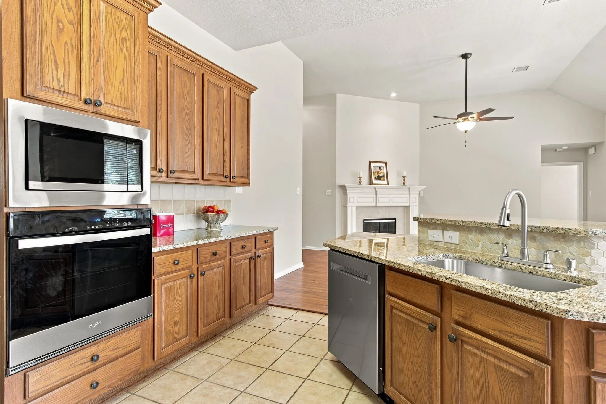 Single Family Residence For Rent in Collin County , 8609 Brook Hollow Drive, Mc Kinney, Texas 75072, 4 Bedroom, 3 Bathroom, 2 Garage spaces, 2,757 Sqft, built in 2002, mls#21372613, Real Estate Agent in Mc Kinney, Homes For Rent in Collin county, Homes For Rent in Mc Kinney, Realtor in Mc Kinney Texas, Real Estate Brokerage Independent Realty Texas, Luminita Cordes Realtor