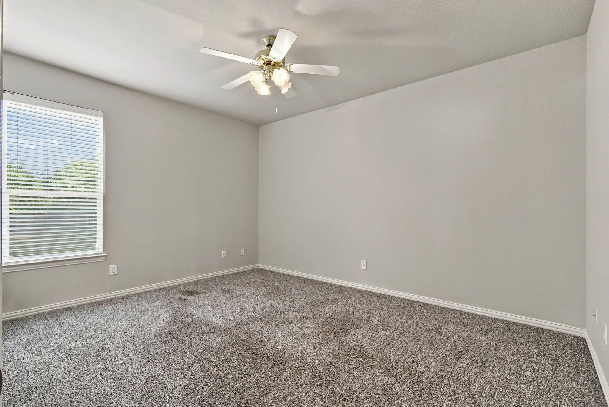 Single Family Residence For Rent in Collin County , 8609 Brook Hollow Drive, Mc Kinney, Texas 75072, 4 Bedroom, 3 Bathroom, 2 Garage spaces, 2,757 Sqft, built in 2002, mls#21372613, Real Estate Agent in Mc Kinney, Homes For Rent in Collin county, Homes For Rent in Mc Kinney, Realtor in Mc Kinney Texas, Real Estate Brokerage Independent Realty Texas, Luminita Cordes Realtor