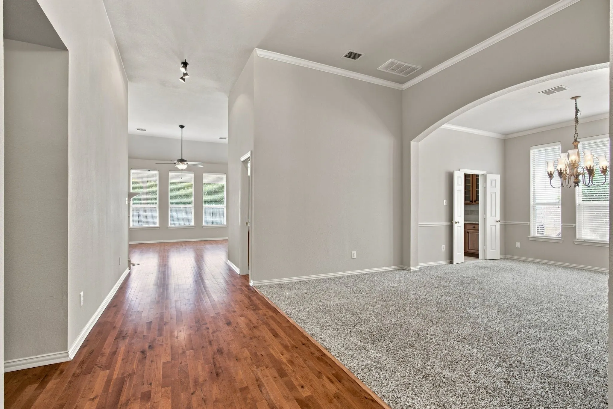Single Family Residence For Rent in Collin County , 8609 Brook Hollow Drive, Mc Kinney, Texas 75072, 4 Bedroom, 3 Bathroom, 2 Garage spaces, 2,757 Sqft, built in 2002, mls#21372613, Real Estate Agent in Mc Kinney, Homes For Rent in Collin county, Homes For Rent in Mc Kinney, Realtor in Mc Kinney Texas, Real Estate Brokerage Independent Realty Texas, Luminita Cordes Realtor