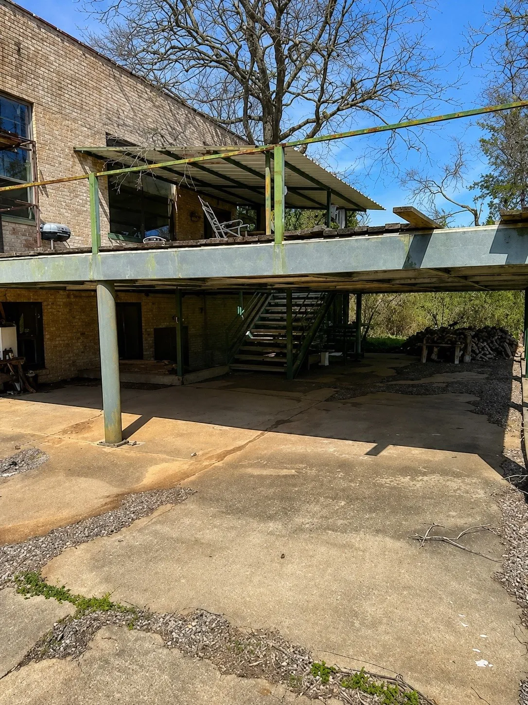 Single Family Residence For Sale in Grayson County , 3990 Luella Road, Sherman, Texas 75090, 0, 0, Garage spaces, 4,680 Sqft, built in 1930, mls#21373557, Real Estate Agent in Sherman, Homes For Sale in Grayson county, Homes For Sale in Sherman, Realtor in Sherman Texas, Real Estate Brokerage Independent Realty Texas, Luminita Cordes Realtor