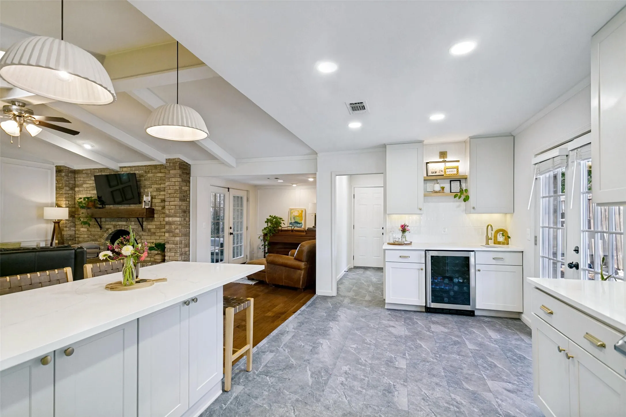 Single Family Residence For Sale in Collin County , 2736 Grandview Drive, Plano, Texas 75075, 4 Bedroom, 2 Bathroom, 2 Garage spaces, 2,121 Sqft, built in 1969, mls#21372392, Real Estate Agent in Plano, Homes For Sale in Collin county, Homes For Sale in Plano, Realtor in Plano Texas, Real Estate Brokerage Independent Realty Texas, Luminita Cordes Realtor