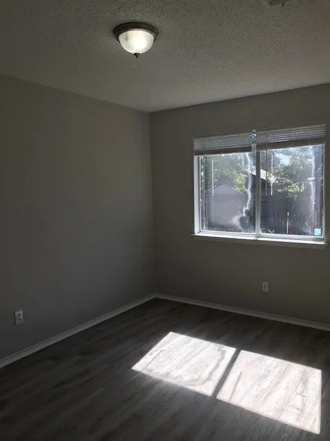 Single Family Residence For Rent in Tarrant County , 1355 Lincolnshire Way, Fort Worth, Texas 76134, 3 Bedroom, 2 Bathroom, 2 Garage spaces, 1,237 Sqft, built in 1993, mls#21371843, Real Estate Agent in Fort Worth, Homes For Rent in Tarrant county, Homes For Rent in Fort Worth, Realtor in Fort Worth Texas, Real Estate Brokerage Independent Realty Texas, Luminita Cordes Realtor