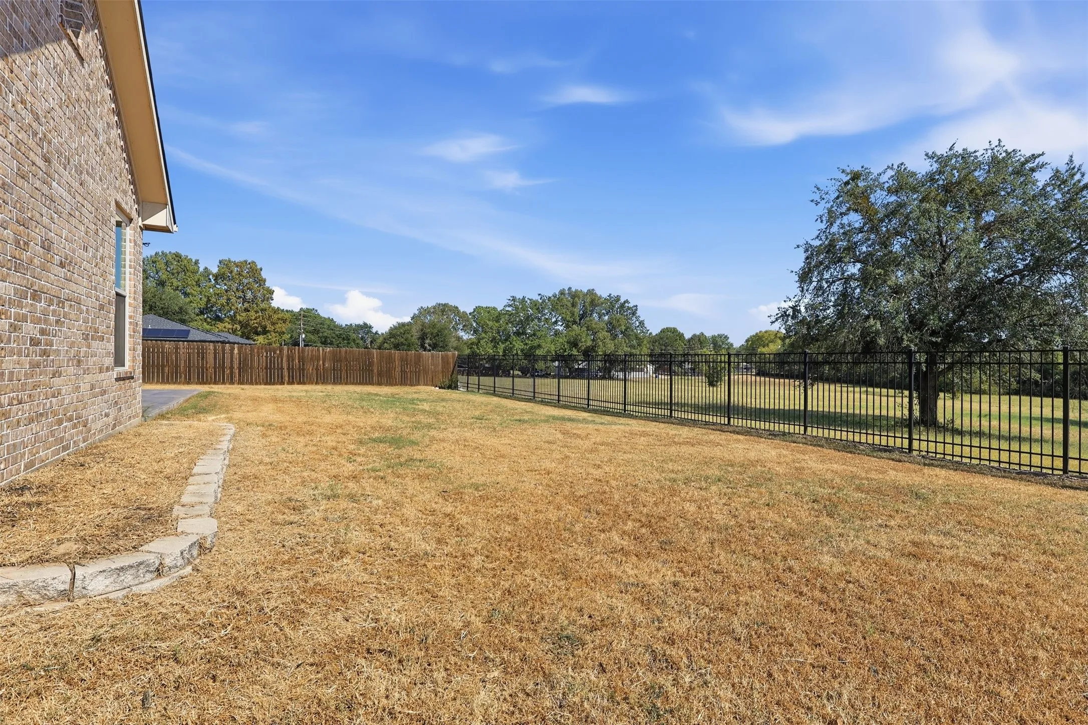Single Family Residence For Sale in Titus County , 310 ROSEWOOD, Mt Pleasant, Texas 75455, 3 Bedroom, 3 Bathroom, 2 Garage spaces, 2,202 Sqft, built in 2018, mls#21373561, Real Estate Agent in Mt Pleasant, Homes For Sale in Titus county, Homes For Sale in Mt Pleasant, Realtor in Mt Pleasant Texas, Real Estate Brokerage Independent Realty Texas, Luminita Cordes Realtor