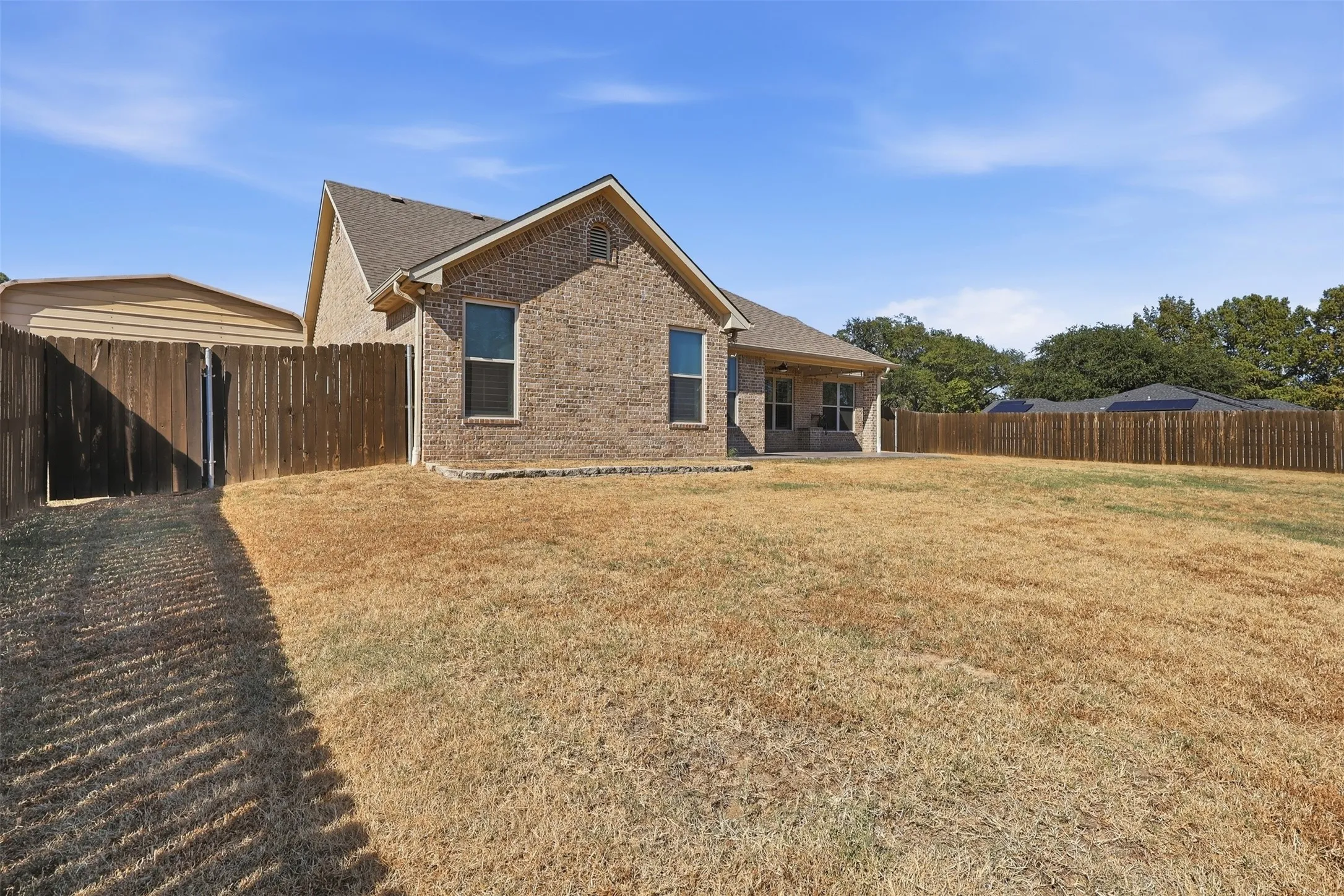 Single Family Residence For Sale in Titus County , 310 ROSEWOOD, Mt Pleasant, Texas 75455, 3 Bedroom, 3 Bathroom, 2 Garage spaces, 2,202 Sqft, built in 2018, mls#21373561, Real Estate Agent in Mt Pleasant, Homes For Sale in Titus county, Homes For Sale in Mt Pleasant, Realtor in Mt Pleasant Texas, Real Estate Brokerage Independent Realty Texas, Luminita Cordes Realtor