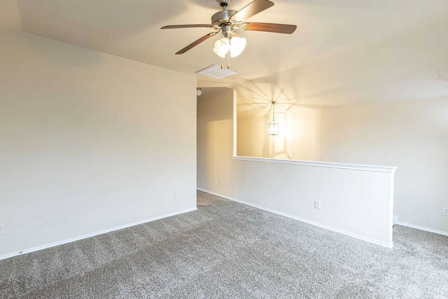 Single Family Residence For Rent in Collin County , 601 Ivy Lane, Josephine, Texas 75173, 4 Bedroom, 3 Bathroom, 2 Garage spaces, 2,928 Sqft, built in 2013, mls#21373565, Real Estate Agent in Josephine, Homes For Rent in Collin county, Homes For Rent in Josephine, Realtor in Josephine Texas, Real Estate Brokerage Independent Realty Texas, Luminita Cordes Realtor