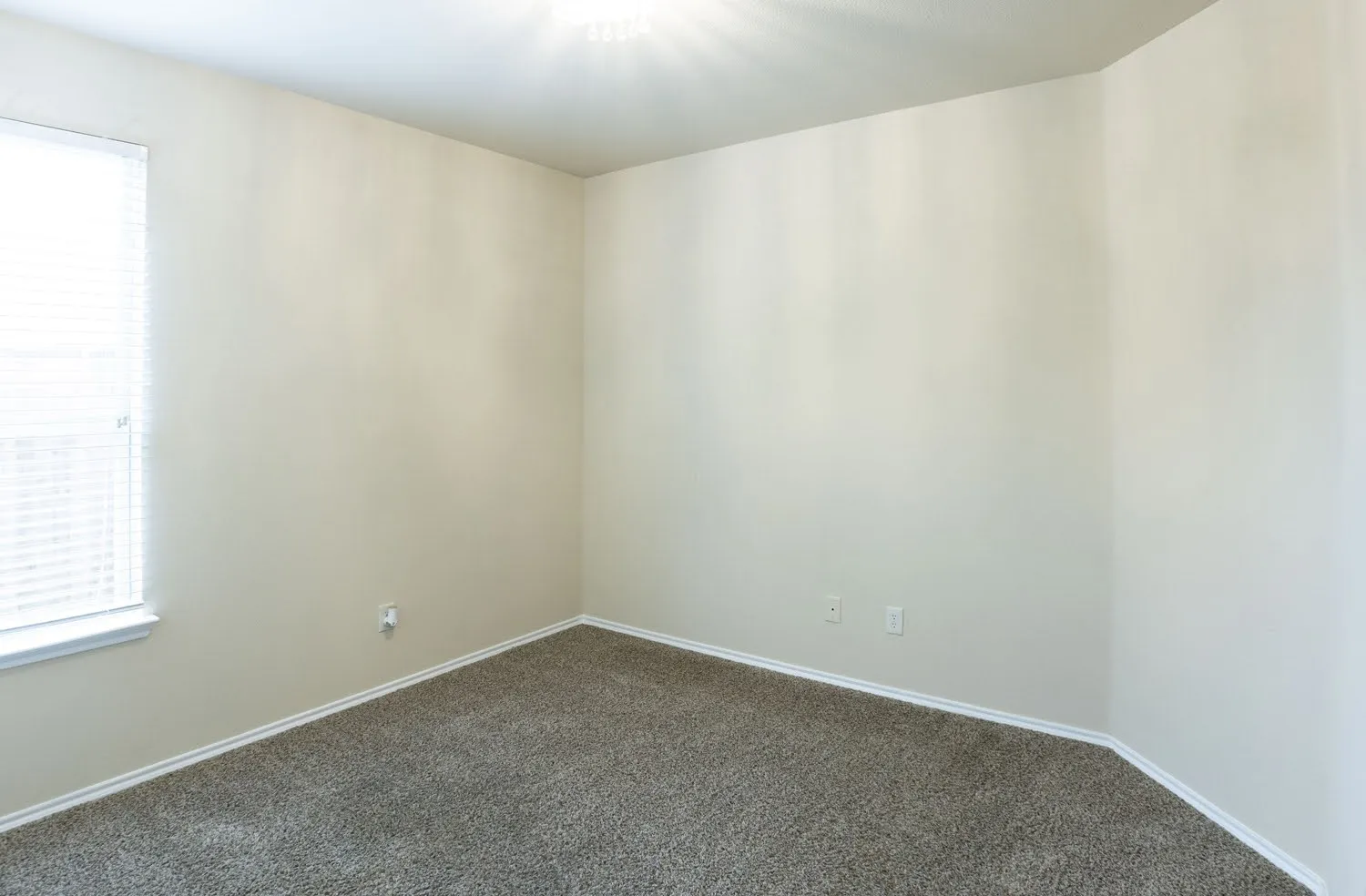 Single Family Residence For Rent in Collin County , 601 Ivy Lane, Josephine, Texas 75173, 4 Bedroom, 3 Bathroom, 2 Garage spaces, 2,928 Sqft, built in 2013, mls#21373565, Real Estate Agent in Josephine, Homes For Rent in Collin county, Homes For Rent in Josephine, Realtor in Josephine Texas, Real Estate Brokerage Independent Realty Texas, Luminita Cordes Realtor