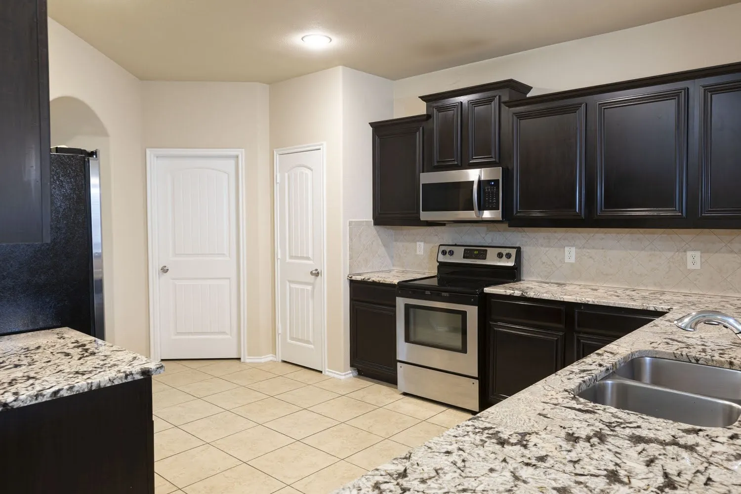 Single Family Residence For Rent in Collin County , 601 Ivy Lane, Josephine, Texas 75173, 4 Bedroom, 3 Bathroom, 2 Garage spaces, 2,928 Sqft, built in 2013, mls#21373565, Real Estate Agent in Josephine, Homes For Rent in Collin county, Homes For Rent in Josephine, Realtor in Josephine Texas, Real Estate Brokerage Independent Realty Texas, Luminita Cordes Realtor
