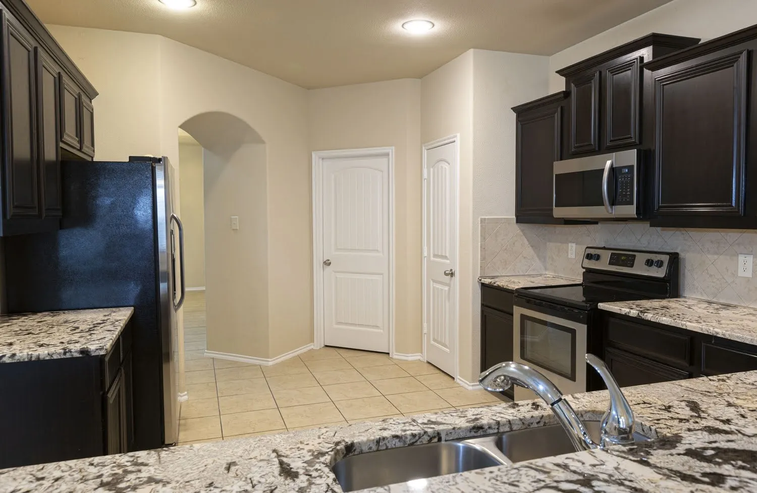 Single Family Residence For Rent in Collin County , 601 Ivy Lane, Josephine, Texas 75173, 4 Bedroom, 3 Bathroom, 2 Garage spaces, 2,928 Sqft, built in 2013, mls#21373565, Real Estate Agent in Josephine, Homes For Rent in Collin county, Homes For Rent in Josephine, Realtor in Josephine Texas, Real Estate Brokerage Independent Realty Texas, Luminita Cordes Realtor