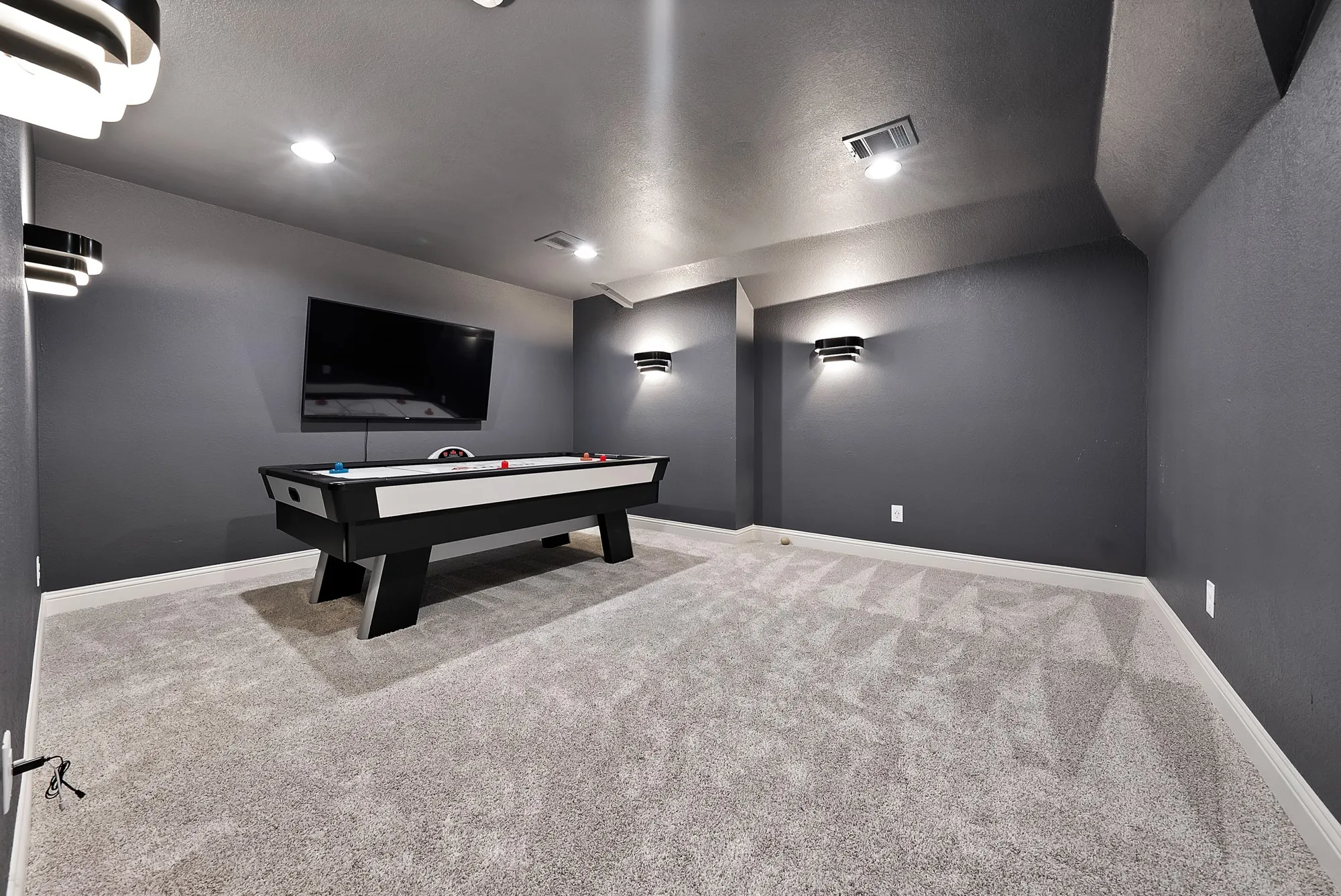 Single Family Residence For Sale in Denton County , 5287 Cree Drive, Frisco, Texas 75034, 5 Bedroom, 6 Bathroom, 3 Garage spaces, 4,300 Sqft, built in 2003, mls#21372179, Real Estate Agent in Frisco, Homes For Sale in Denton county, Homes For Sale in Frisco, Realtor in Frisco Texas, Real Estate Brokerage Independent Realty Texas, Luminita Cordes Realtor
