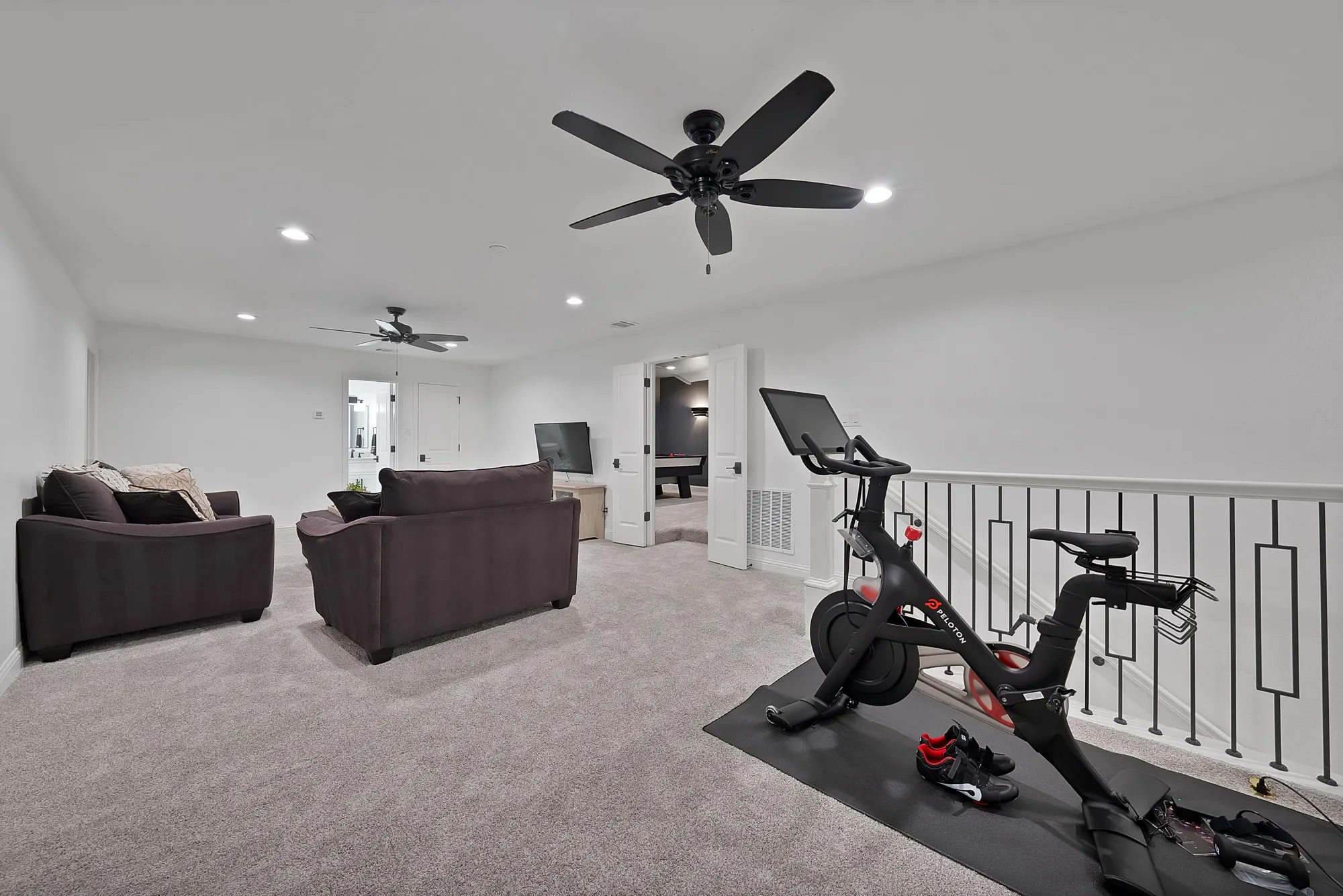 Single Family Residence For Sale in Denton County , 5287 Cree Drive, Frisco, Texas 75034, 5 Bedroom, 6 Bathroom, 3 Garage spaces, 4,300 Sqft, built in 2003, mls#21372179, Real Estate Agent in Frisco, Homes For Sale in Denton county, Homes For Sale in Frisco, Realtor in Frisco Texas, Real Estate Brokerage Independent Realty Texas, Luminita Cordes Realtor