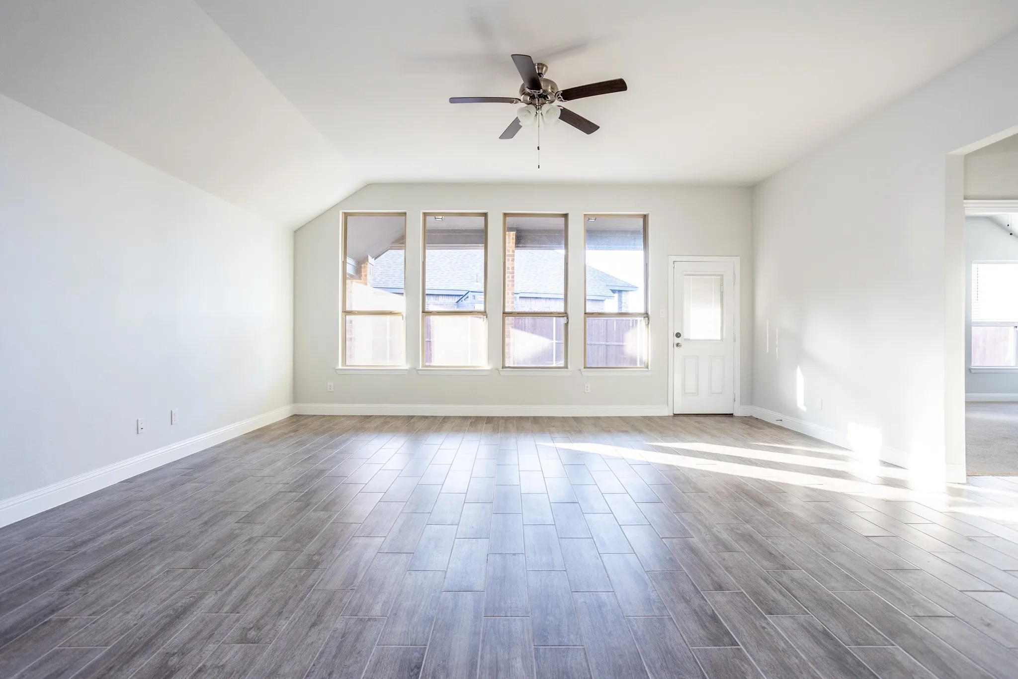 Single Family Residence For Sale in Dallas County , 118 Sycamore Street, Balch Springs, Texas 75181, 4 Bedroom, 2 Bathroom, 2 Garage spaces, 2,214 Sqft, built in 2023, mls#21373569, Real Estate Agent in Balch Springs, Homes For Sale in Dallas county, Homes For Sale in Balch Springs, Realtor in Balch Springs Texas, Real Estate Brokerage Independent Realty Texas, Luminita Cordes Realtor