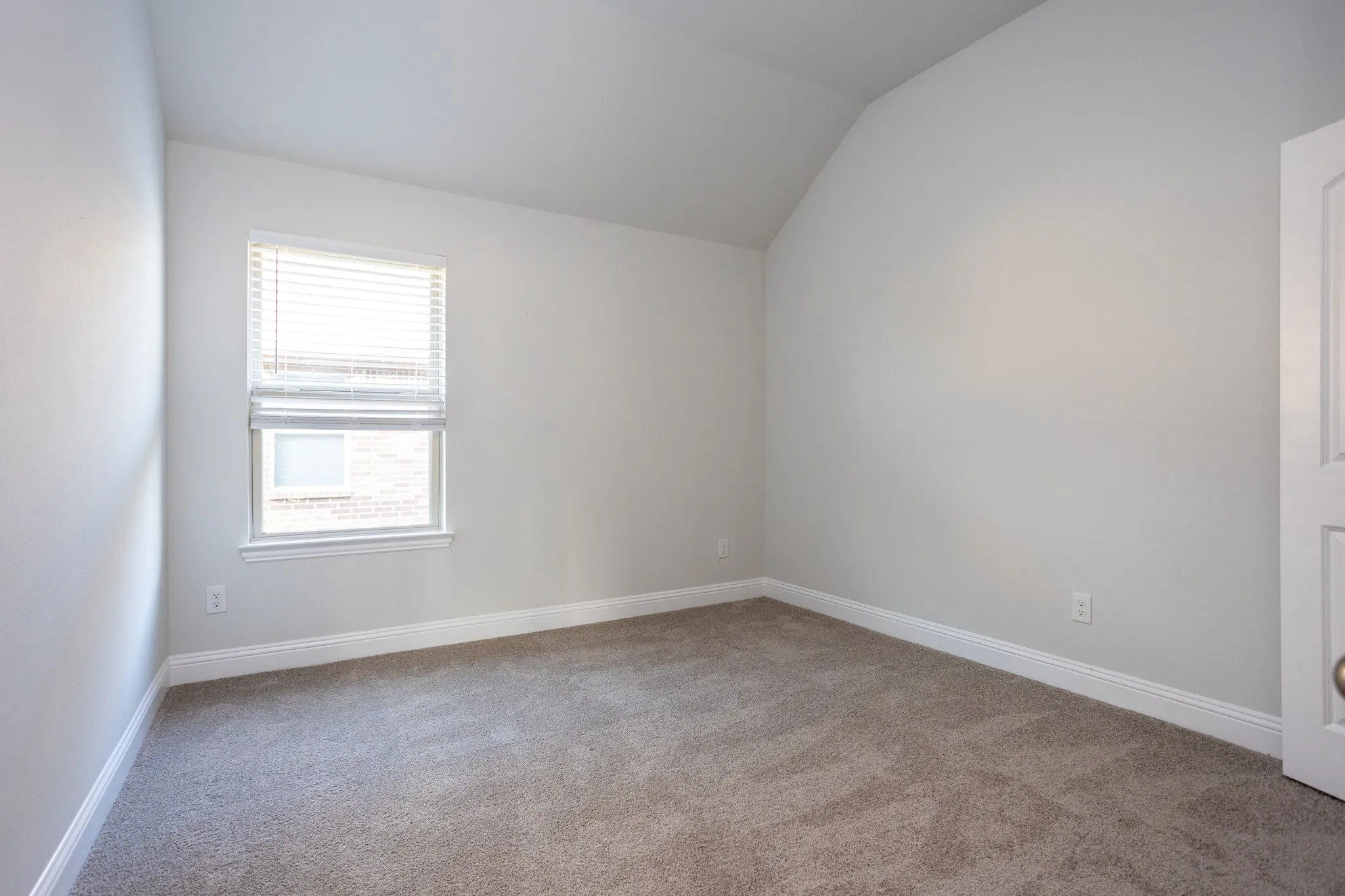 Single Family Residence For Sale in Dallas County , 118 Sycamore Street, Balch Springs, Texas 75181, 4 Bedroom, 2 Bathroom, 2 Garage spaces, 2,214 Sqft, built in 2023, mls#21373569, Real Estate Agent in Balch Springs, Homes For Sale in Dallas county, Homes For Sale in Balch Springs, Realtor in Balch Springs Texas, Real Estate Brokerage Independent Realty Texas, Luminita Cordes Realtor