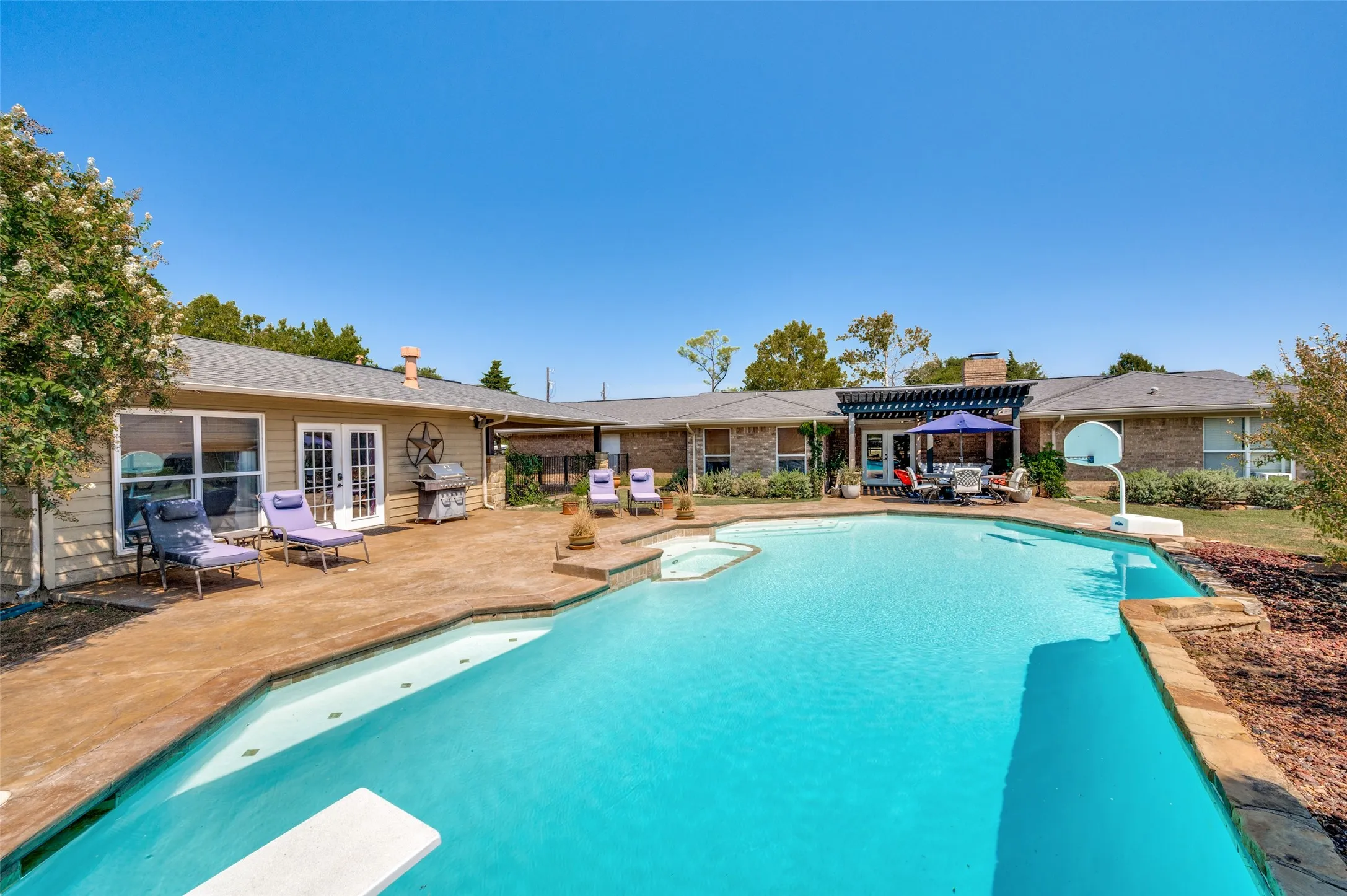 New pool tiles