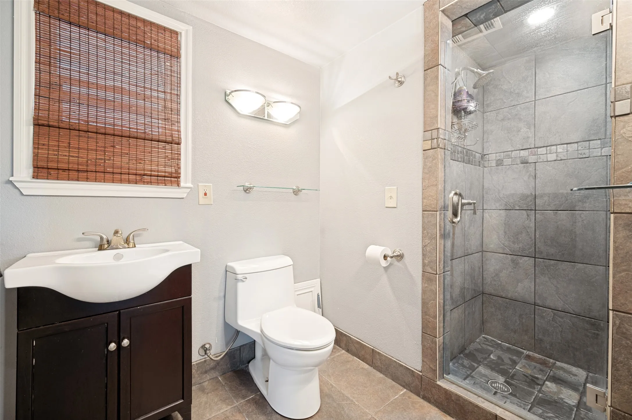 Farm For Sale in Collin County , 6949 Freda Lane, Wylie, Texas 75098, 4 Bedroom, 3 Bathroom, 2 Garage spaces, 2,678 Sqft, built in 1973, mls#21366442, Real Estate Agent in Wylie, Homes For Sale in Collin county, Homes For Sale in Wylie, Realtor in Wylie Texas, Real Estate Brokerage Independent Realty Texas, Luminita Cordes Realtor