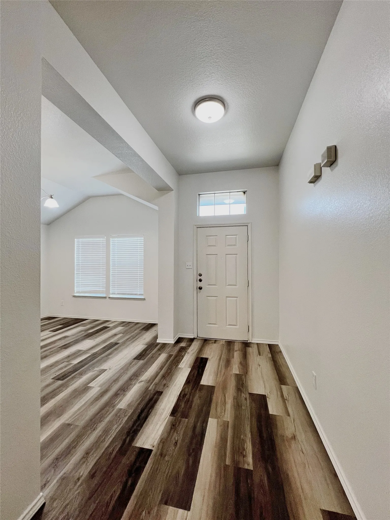 Single Family Residence For Rent in Tarrant County , 3256 Fluvia, Grand Prairie, Texas 75054, 3 Bedroom, 2 Bathroom, 2 Garage spaces, 1,829 Sqft, built in 2005, mls#21373579, Real Estate Agent in Grand Prairie, Homes For Rent in Tarrant county, Homes For Rent in Grand Prairie, Realtor in Grand Prairie Texas, Real Estate Brokerage Independent Realty Texas, Luminita Cordes Realtor