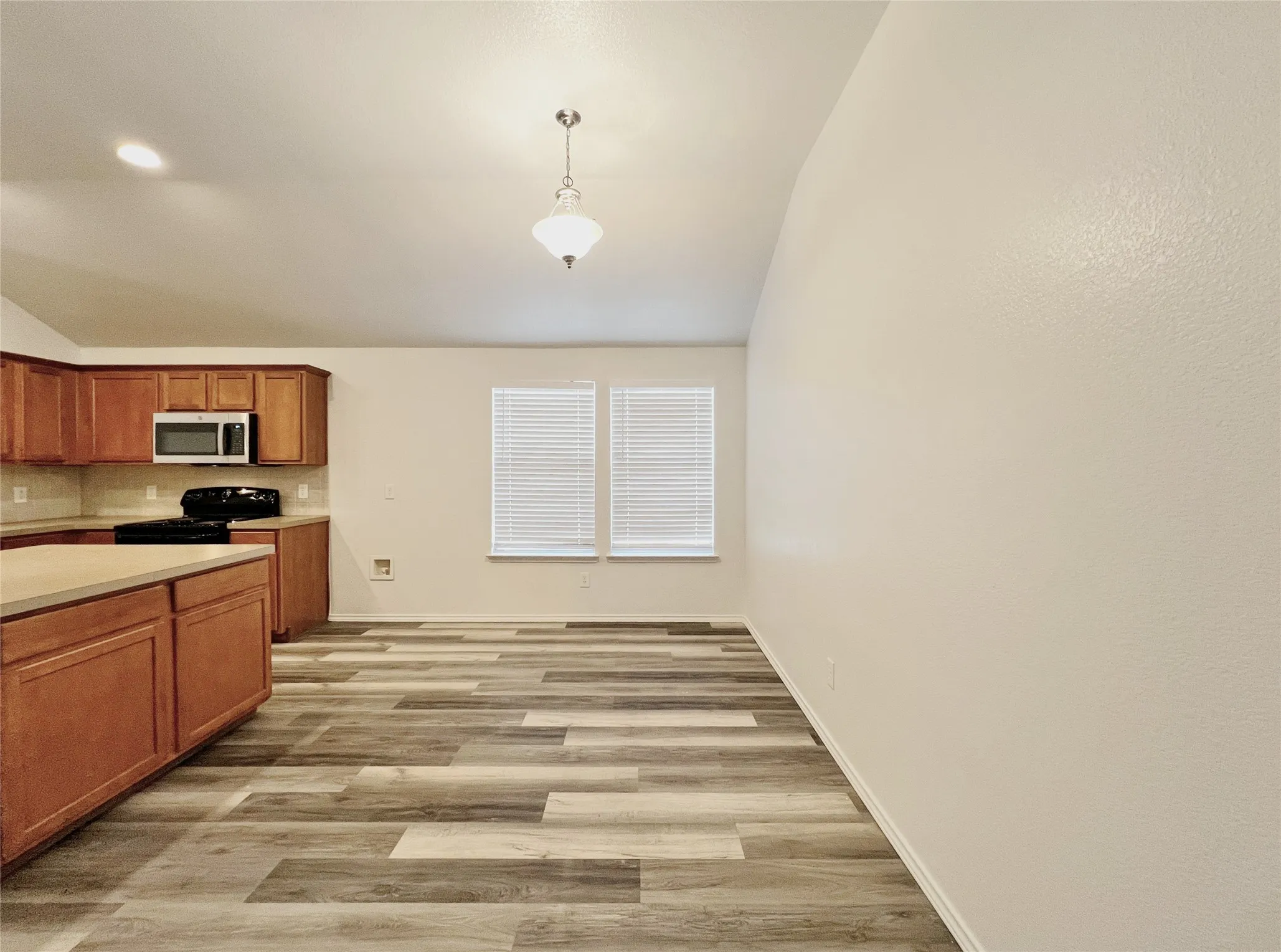 Single Family Residence For Rent in Tarrant County , 3256 Fluvia, Grand Prairie, Texas 75054, 3 Bedroom, 2 Bathroom, 2 Garage spaces, 1,829 Sqft, built in 2005, mls#21373579, Real Estate Agent in Grand Prairie, Homes For Rent in Tarrant county, Homes For Rent in Grand Prairie, Realtor in Grand Prairie Texas, Real Estate Brokerage Independent Realty Texas, Luminita Cordes Realtor