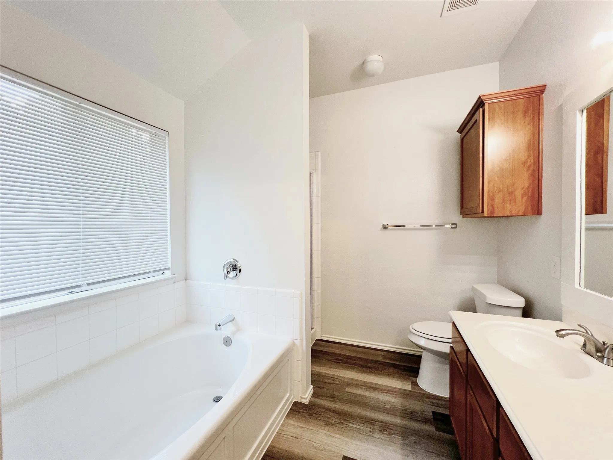 Single Family Residence For Rent in Tarrant County , 3256 Fluvia, Grand Prairie, Texas 75054, 3 Bedroom, 2 Bathroom, 2 Garage spaces, 1,829 Sqft, built in 2005, mls#21373579, Real Estate Agent in Grand Prairie, Homes For Rent in Tarrant county, Homes For Rent in Grand Prairie, Realtor in Grand Prairie Texas, Real Estate Brokerage Independent Realty Texas, Luminita Cordes Realtor