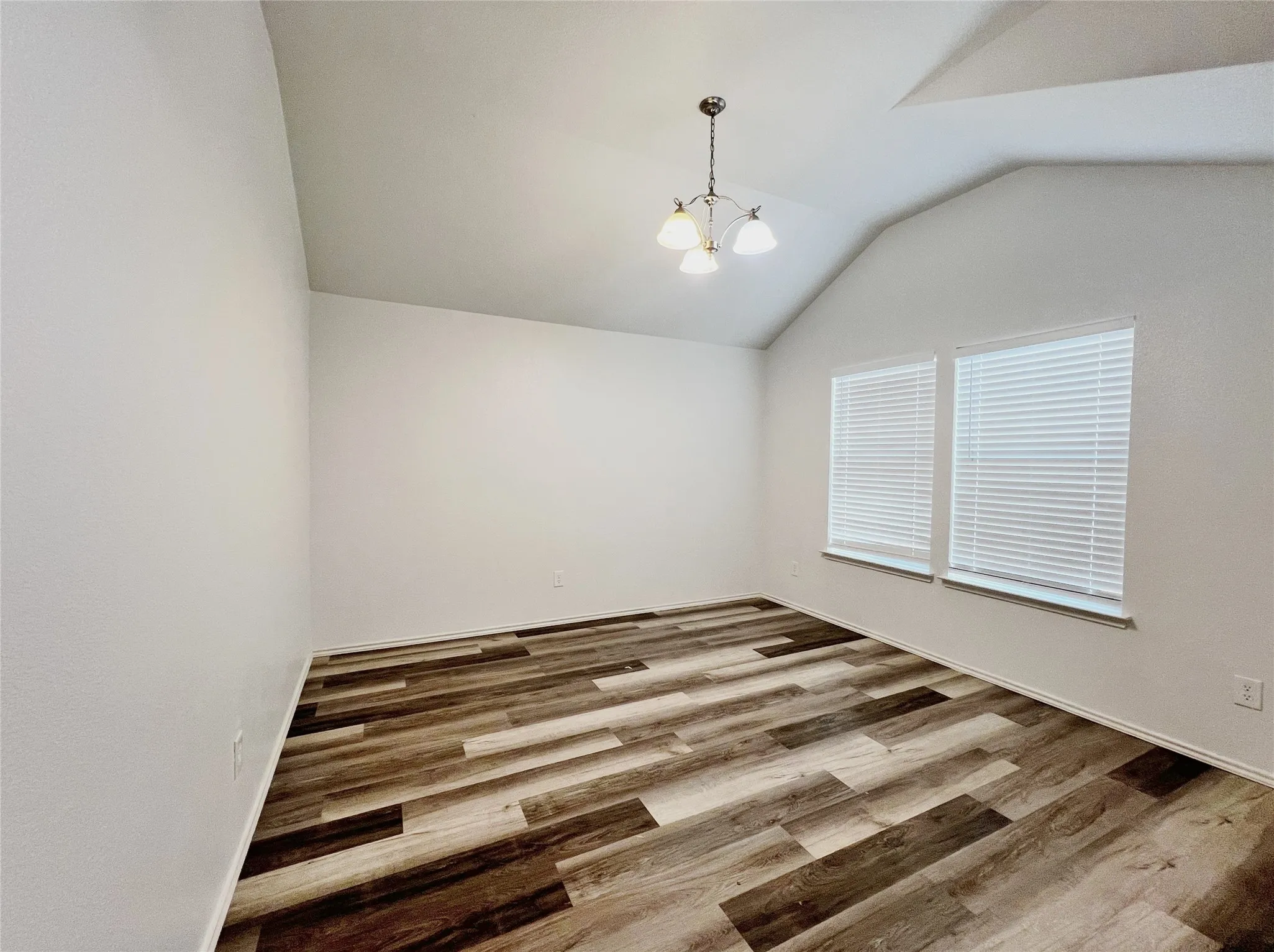 Single Family Residence For Rent in Tarrant County , 3256 Fluvia, Grand Prairie, Texas 75054, 3 Bedroom, 2 Bathroom, 2 Garage spaces, 1,829 Sqft, built in 2005, mls#21373579, Real Estate Agent in Grand Prairie, Homes For Rent in Tarrant county, Homes For Rent in Grand Prairie, Realtor in Grand Prairie Texas, Real Estate Brokerage Independent Realty Texas, Luminita Cordes Realtor