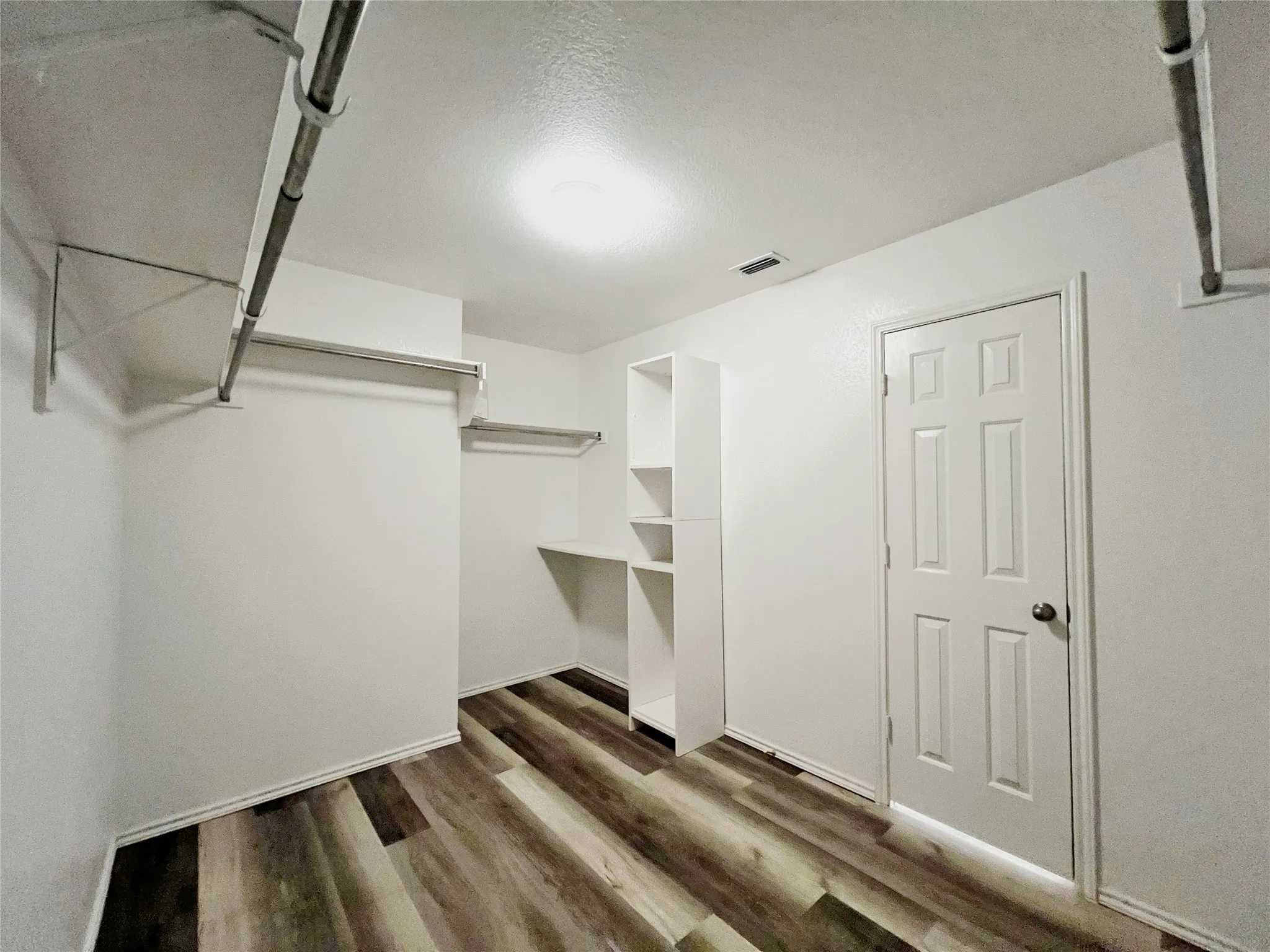 Single Family Residence For Rent in Tarrant County , 3256 Fluvia, Grand Prairie, Texas 75054, 3 Bedroom, 2 Bathroom, 2 Garage spaces, 1,829 Sqft, built in 2005, mls#21373579, Real Estate Agent in Grand Prairie, Homes For Rent in Tarrant county, Homes For Rent in Grand Prairie, Realtor in Grand Prairie Texas, Real Estate Brokerage Independent Realty Texas, Luminita Cordes Realtor