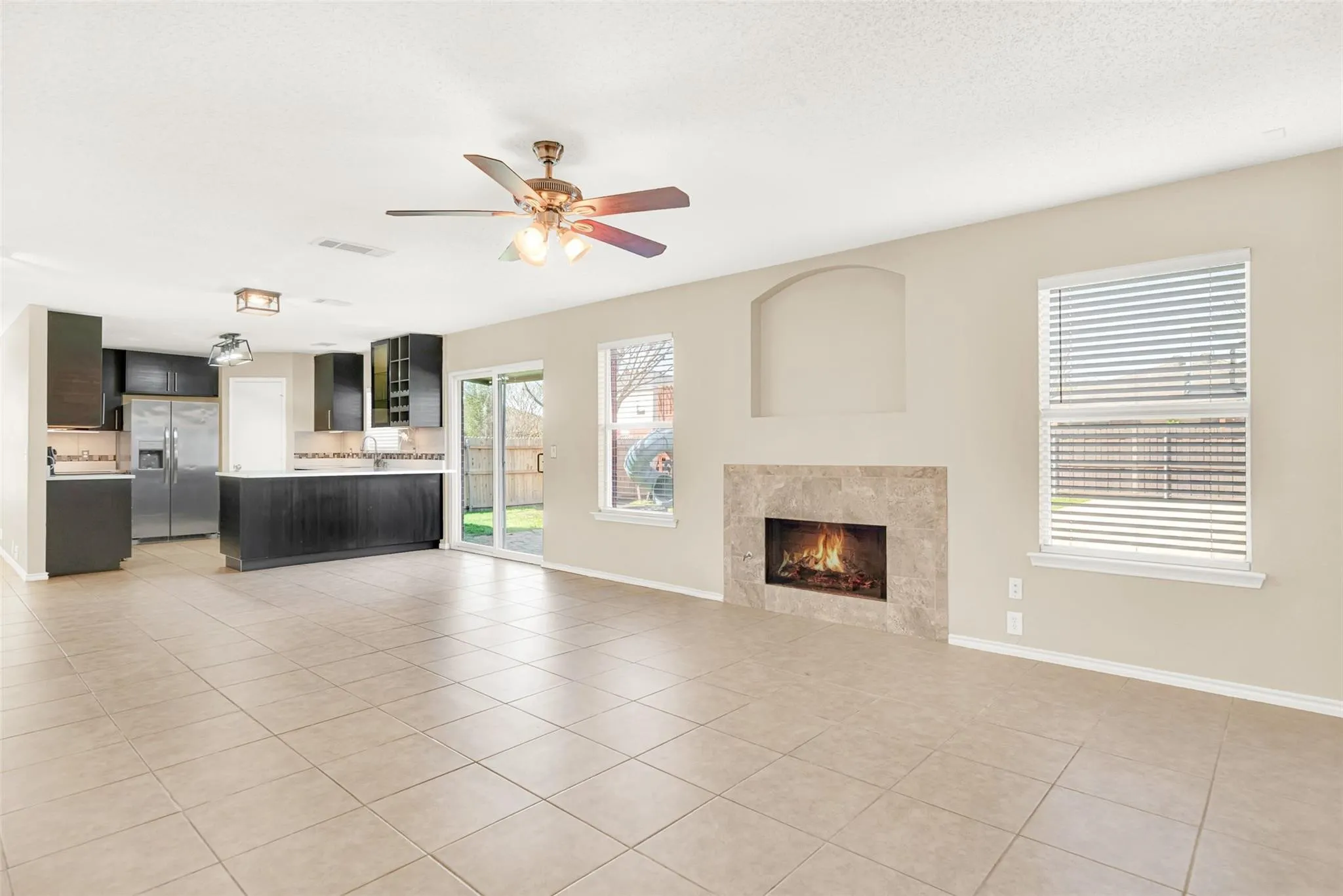 Single Family Residence For Sale in Denton County , 2117 Breanna Way, Little Elm, Texas 75068, 4 Bedroom, 3 Bathroom, 2 Garage spaces, 2,105 Sqft, built in 2001, mls#21372831, Real Estate Agent in Little Elm, Homes For Sale in Denton county, Homes For Sale in Little Elm, Realtor in Little Elm Texas, Real Estate Brokerage Independent Realty Texas, Luminita Cordes Realtor
