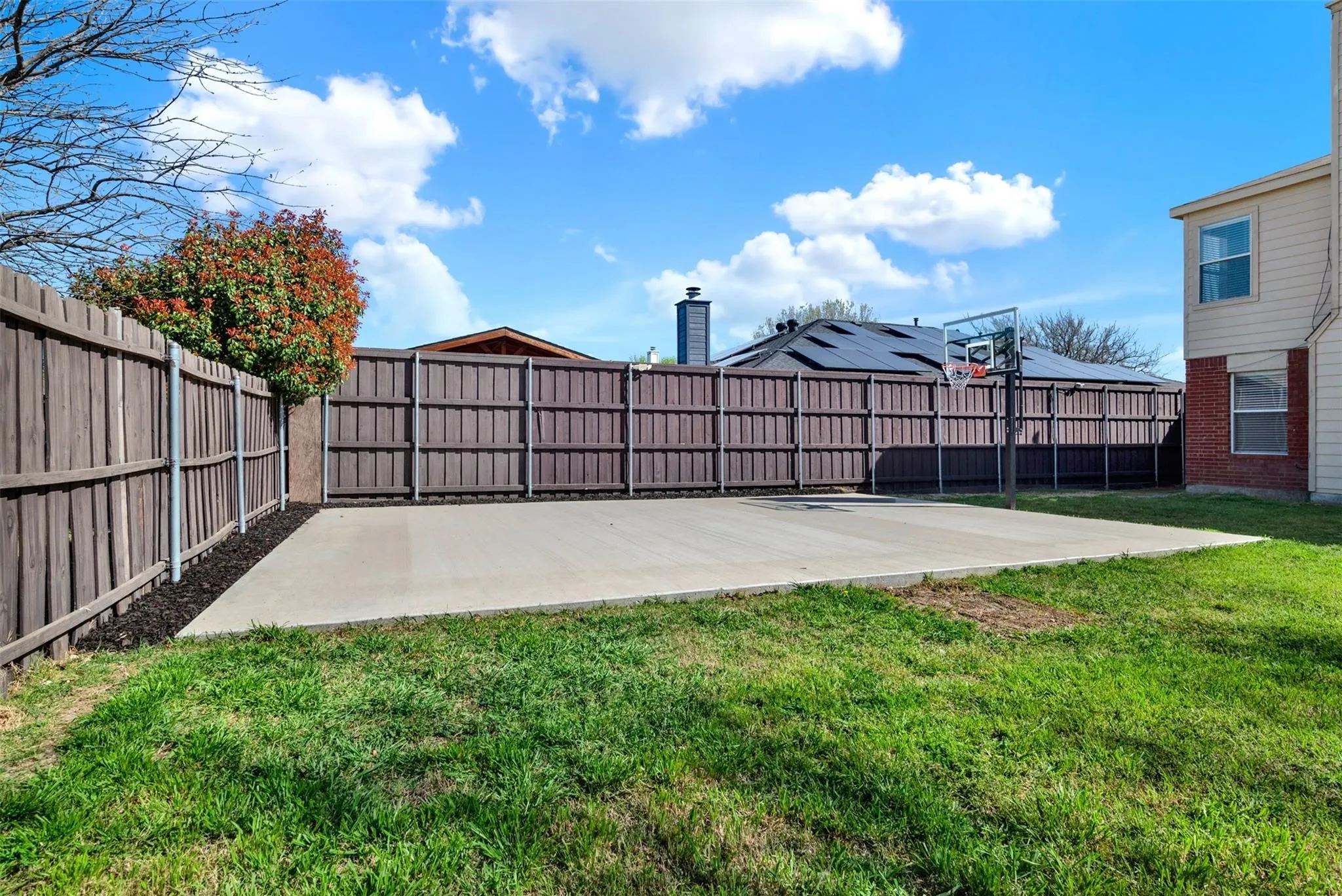 Single Family Residence For Sale in Denton County , 2117 Breanna Way, Little Elm, Texas 75068, 4 Bedroom, 3 Bathroom, 2 Garage spaces, 2,105 Sqft, built in 2001, mls#21372831, Real Estate Agent in Little Elm, Homes For Sale in Denton county, Homes For Sale in Little Elm, Realtor in Little Elm Texas, Real Estate Brokerage Independent Realty Texas, Luminita Cordes Realtor